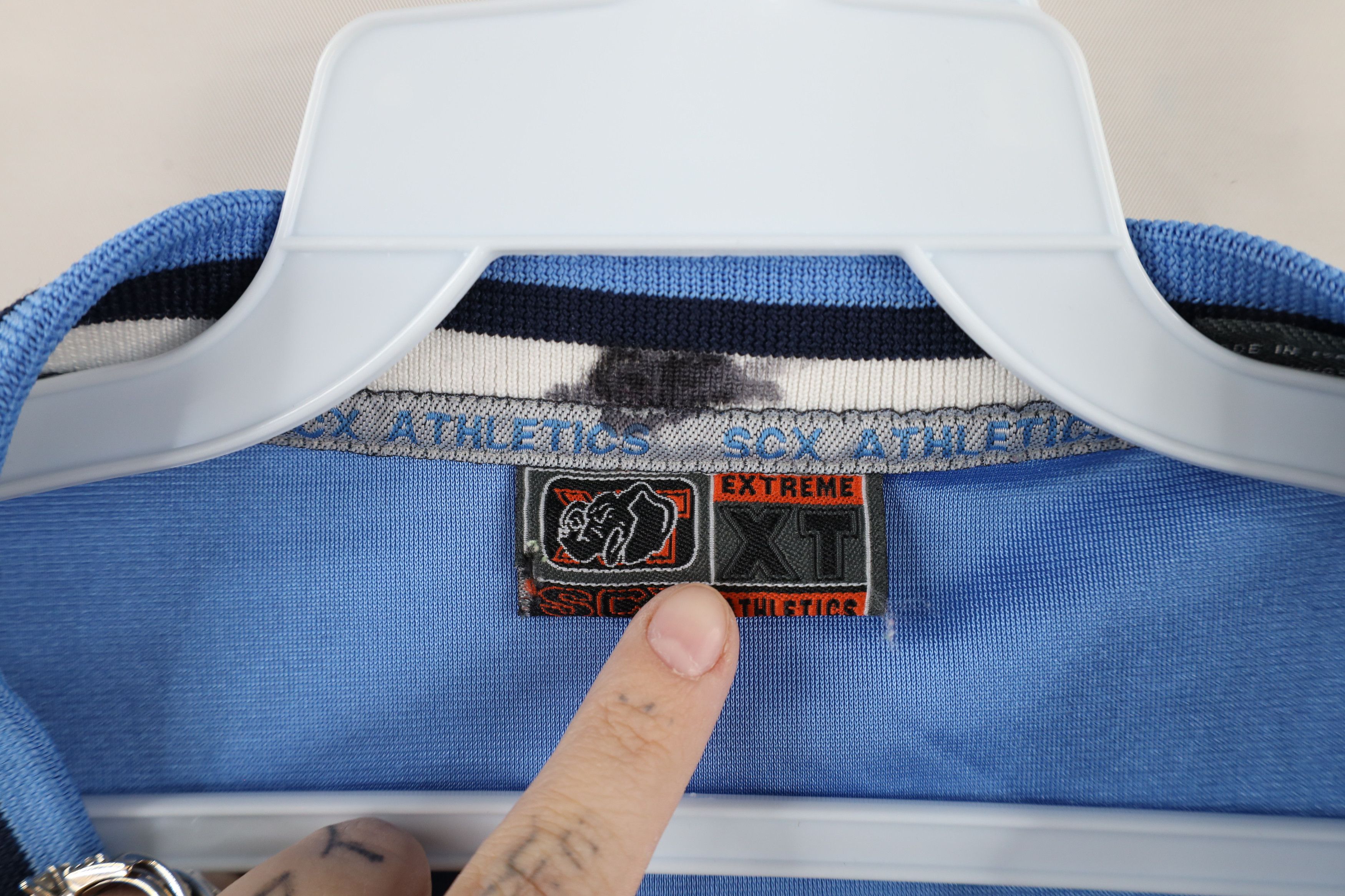 Vintage Vintage Y2K Streetwear Los Angeles Basketball Jersey Blue #7 Size US XXL / EU 58 / 5 - 10 Thumbnail