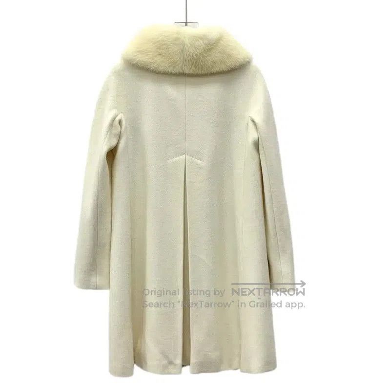 Max Mara MaxMara Beige Wool Women's Coat . Size XS / US 0-2 / IT 36-38 - 2 Thumbnail