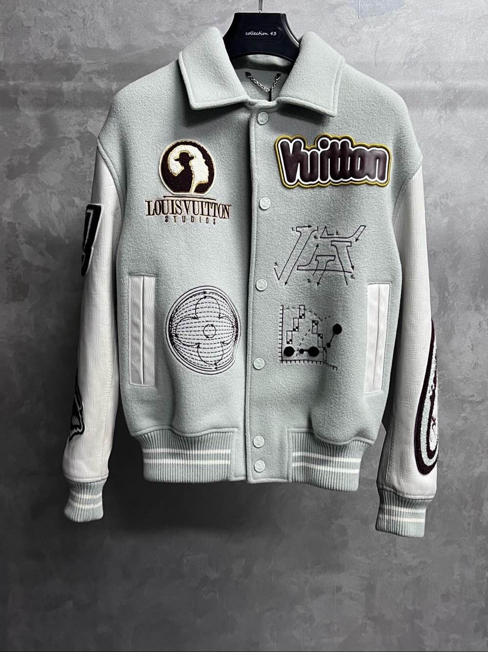 Louis Vuitton Louis Vuitton Eye Graphic Varsity Jacket Size 46 Size US S / EU 44-46 / 1 - 1 Thumbnail