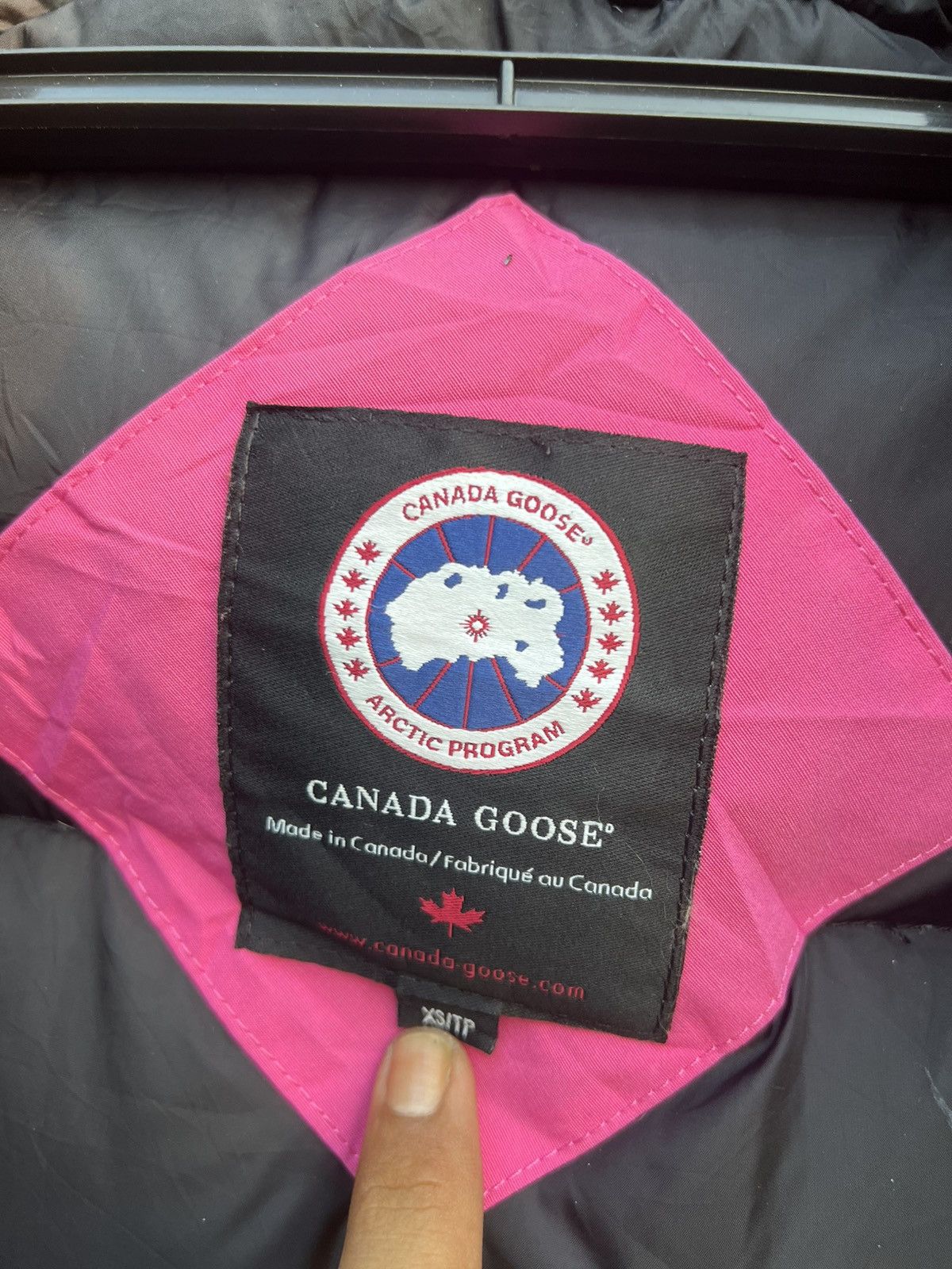 Canada Goose Canada Goose Pink Bomber Jacket Size XS / US 0-2 / IT 36-38 - 12 Thumbnail