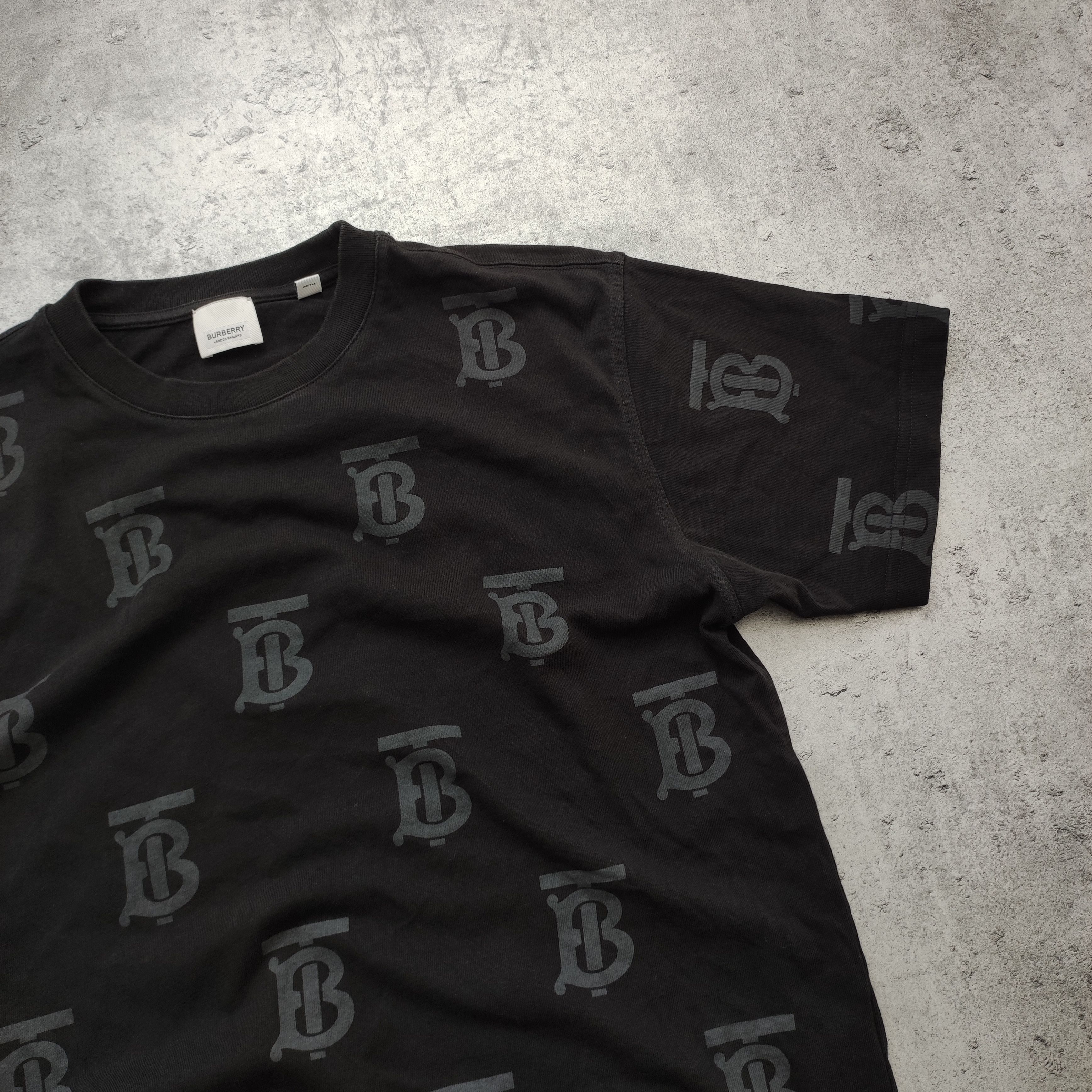 Burberry RARE Burberry London Black Monogram BB Classic Tshirt Size US M / EU 48-50 / 2 - 3 Thumbnail