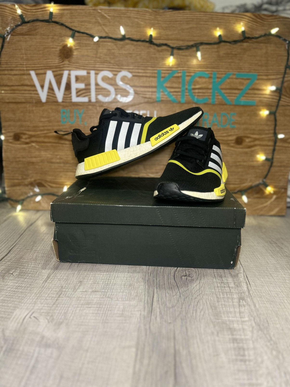 Adidas Adidas nmd black/yellow Size US 11 / EU 44 - 1 Thumbnail