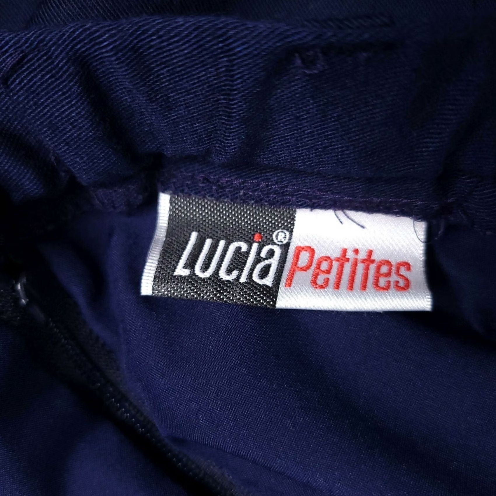 Vintage VINTAGE Lucia Petites Skirt Women's 10 Blue Lined Back Zip Slit Polyester Wool USA Size 32" / US 10 / IT 46 - 7 Thumbnail