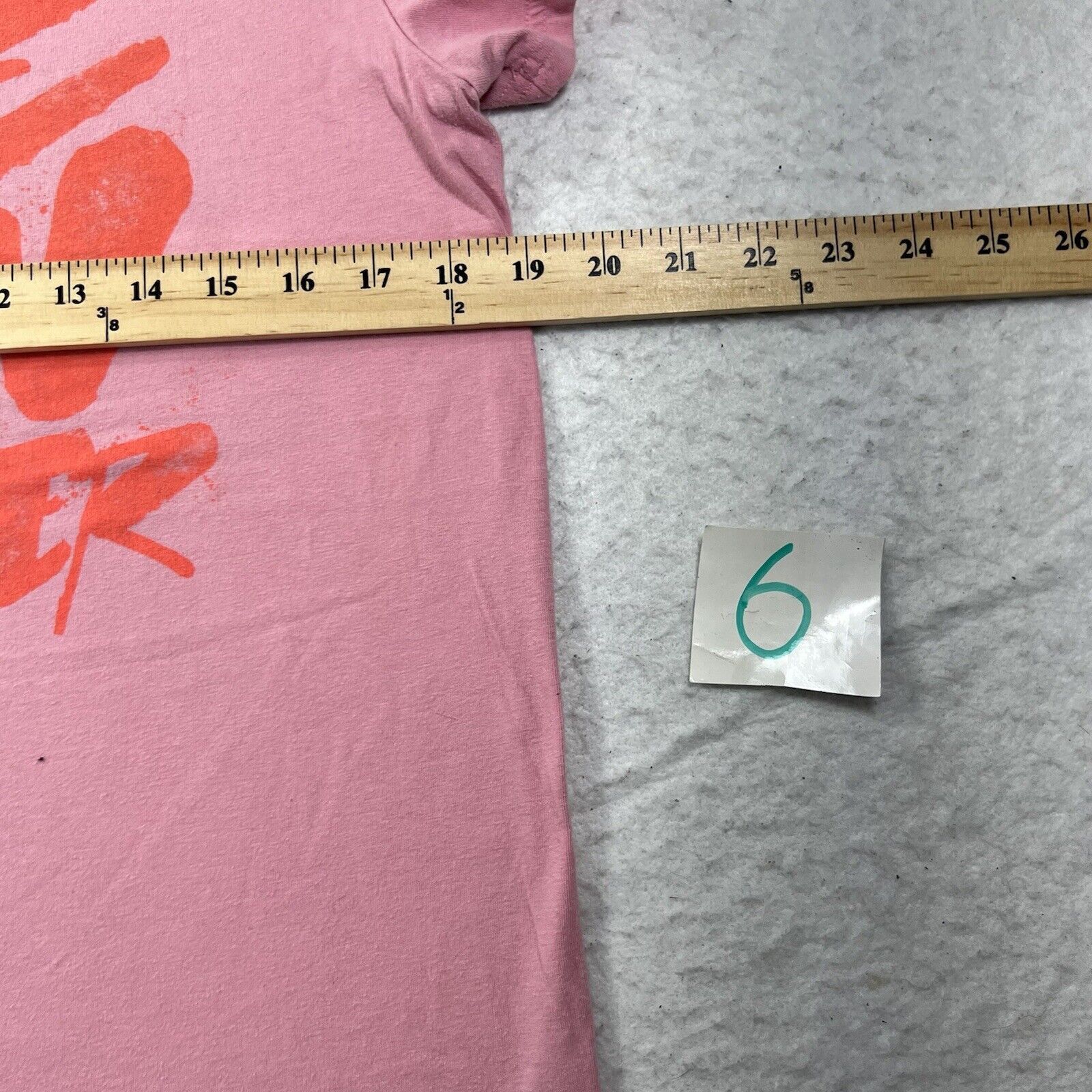 Under Armour Under Armour Medium Running Pink Love Run Graphic T Shirt Size M / US 6-8 / IT 42-44 - 8 Thumbnail