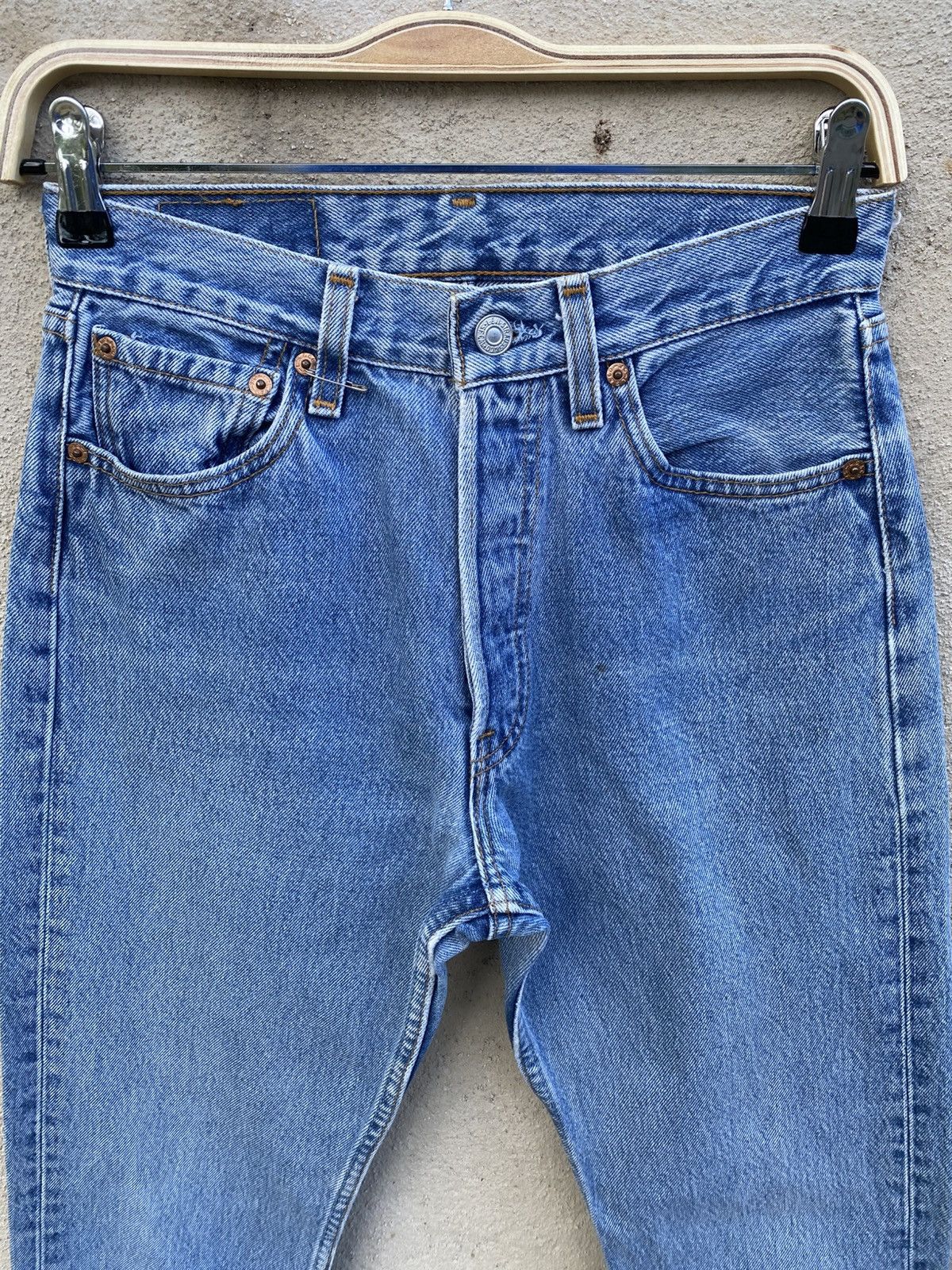 Levi's × Levi's Vintage Clothing × Vintage W27x31 vintage levi's 501 made in USA Faded Size US 27 - 6 Thumbnail