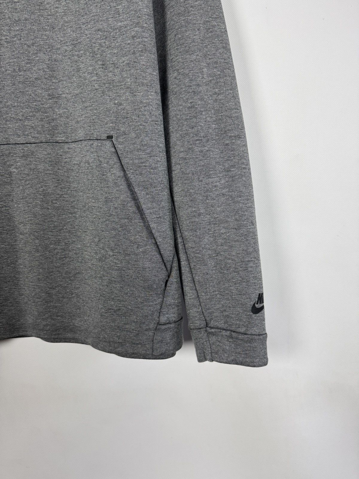 Nike Men’s Nike Tech Fleece Crewneck Sweatshirt Pockets Gray XXL Size US XXL / EU 58 / 5 - 5 Thumbnail
