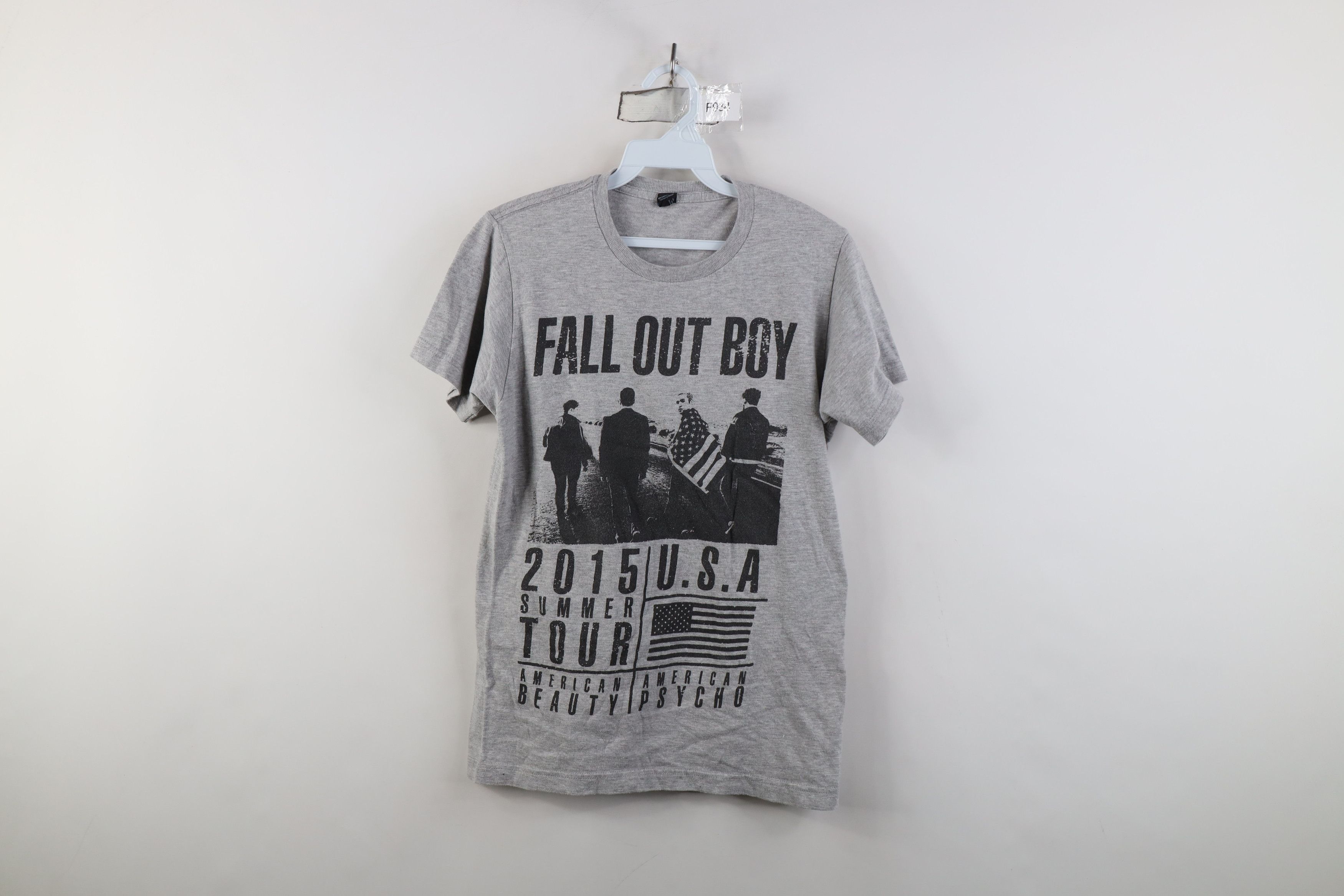 Vintage Vintage American Beauty Psycho Fall Out Boy Band T-Shirt Size S / US 4 / IT 40 - 1 Thumbnail