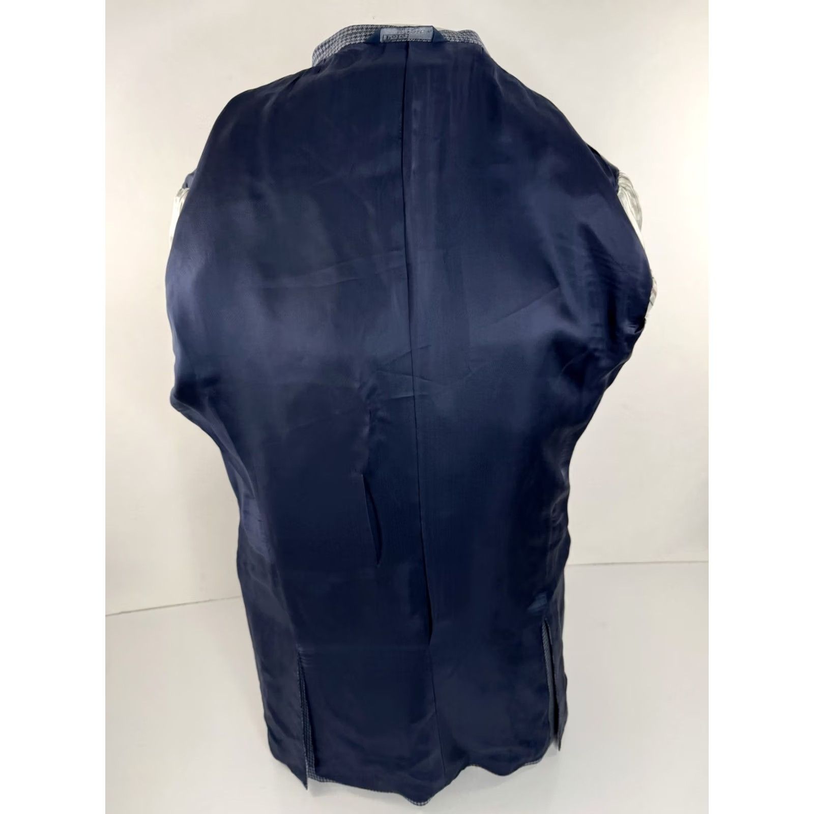Polo Ralph Lauren POLO RALPH LAUREN ITALY - Wool Blazer 3 Button Jacket 42 R Blue Houndstooth Silk / Wool Men’s Jacket Masculine Polo Ralph Lauren Blazer Italy 42 Size US XL / EU 56 / 4 - 5 Thumbnail
