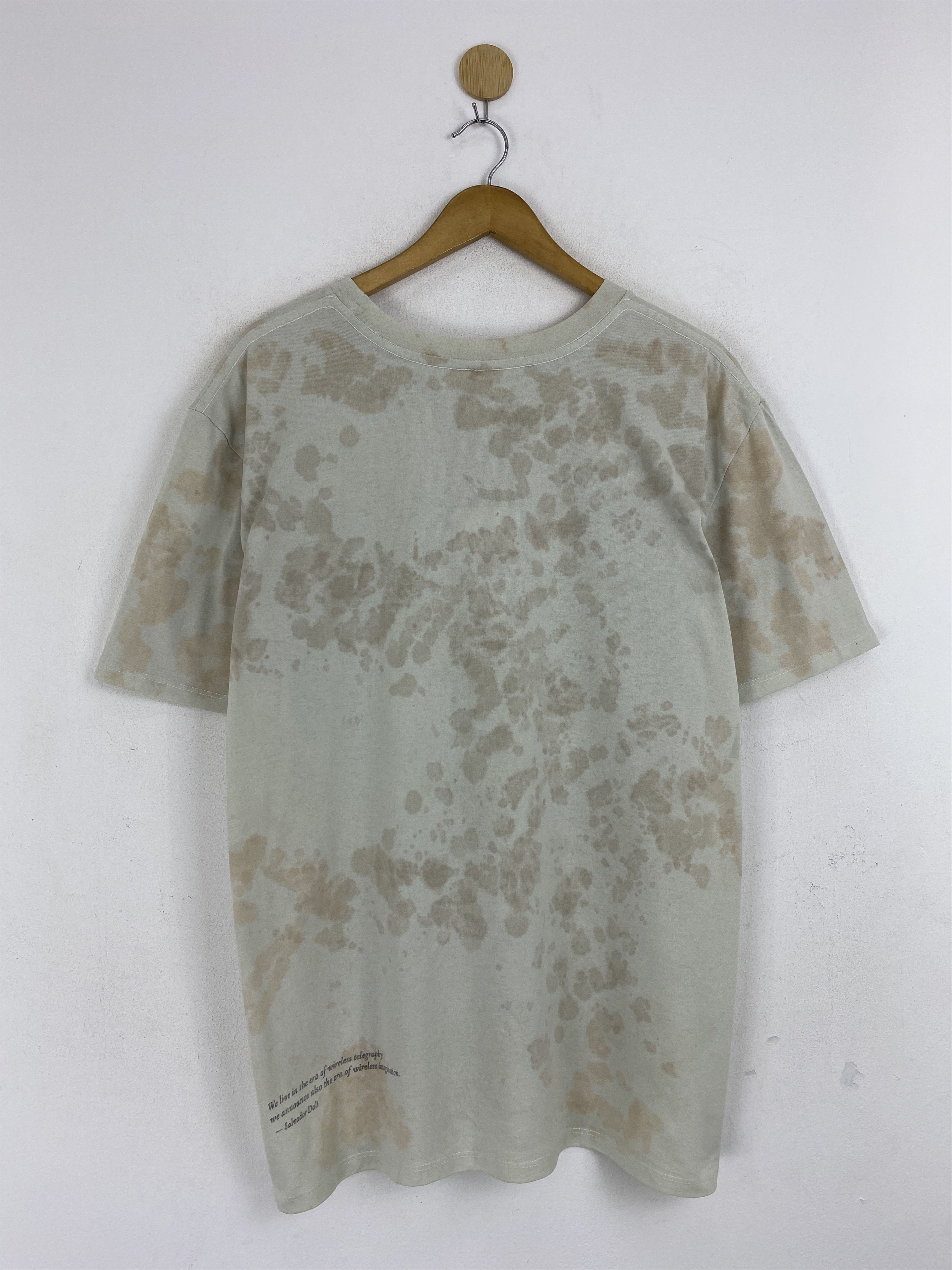Vintage Vintage Pornegranate Art Dali Dream Tee Shirt TA0687 Size US L / EU 52-54 / 3 - 3 Thumbnail