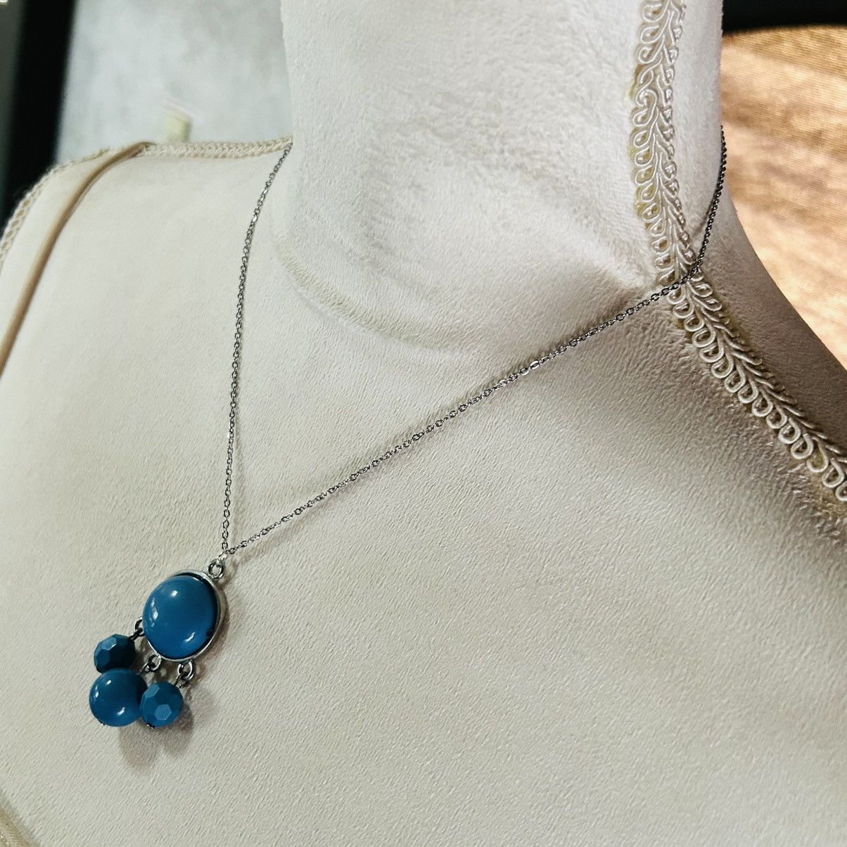 Handmade Handcrafted azure blue acrylic beaded pendant necklace Size ONE SIZE - 3 Thumbnail