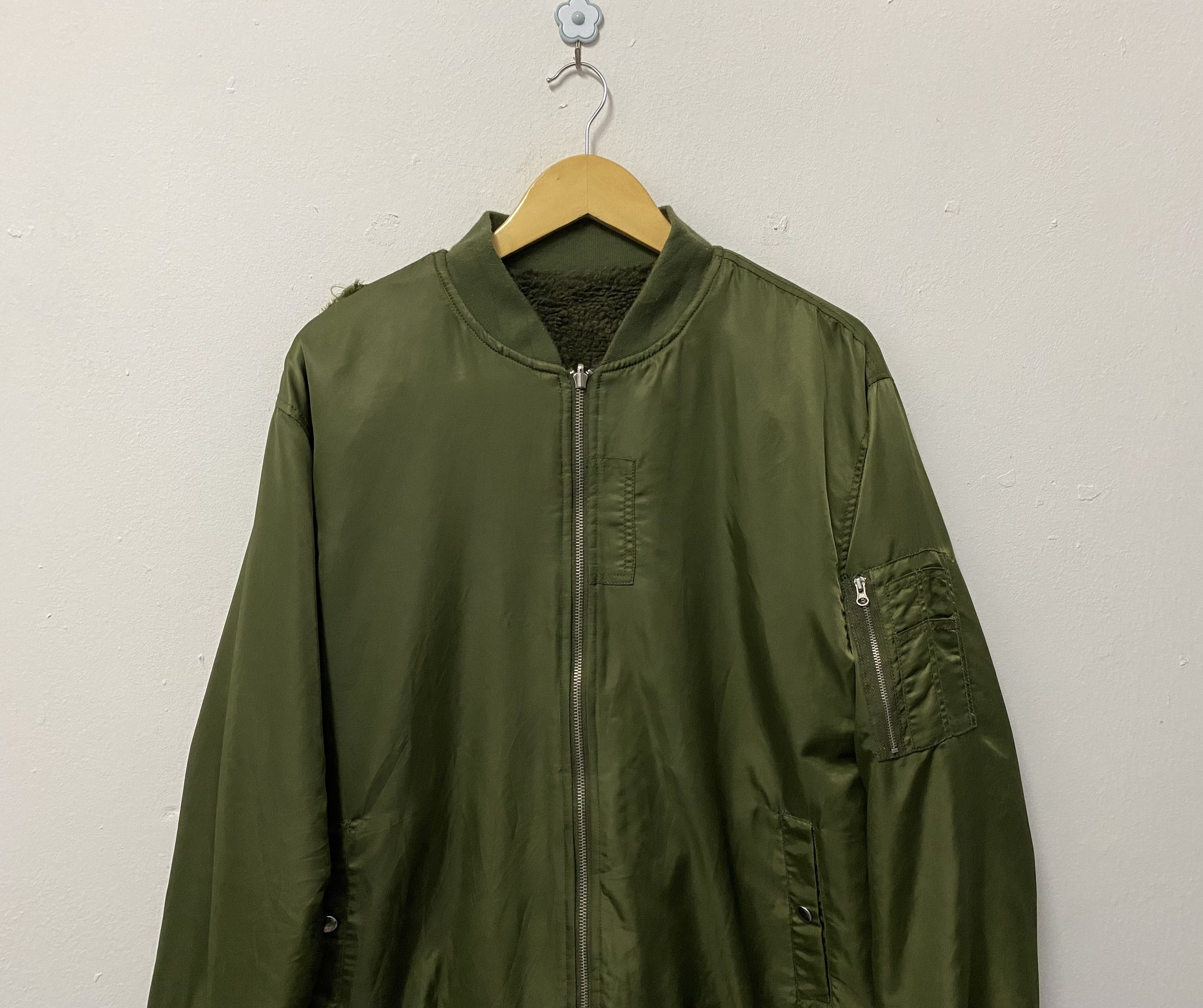 Katharine Hamnett London Vintage Katharine Hamnett Reversible Bomber/Fleece Jacket Size US L / EU 52-54 / 3 - 5 Thumbnail