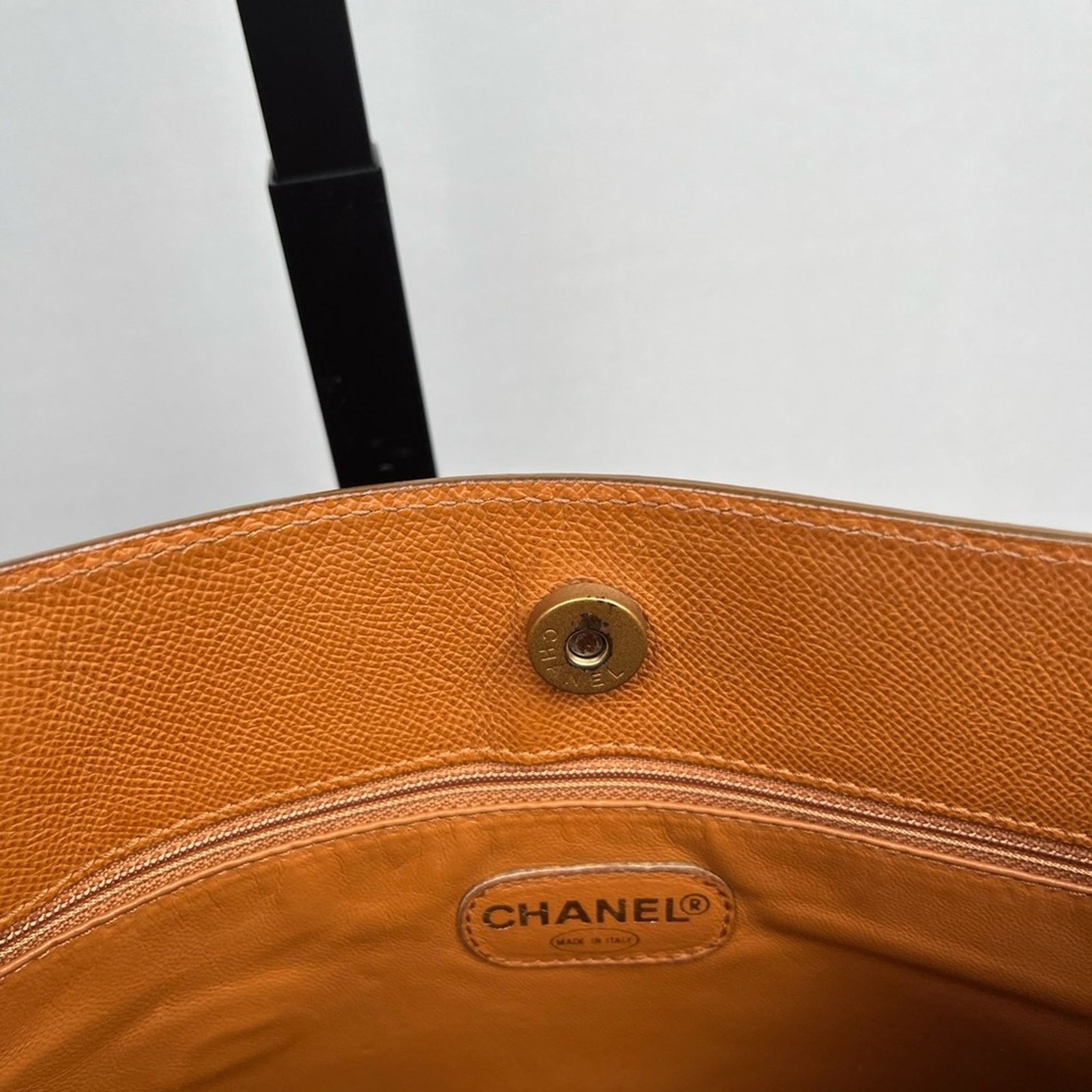 Chanel Chanel Caviar Tote in Camel Size ONE SIZE - 8 Thumbnail