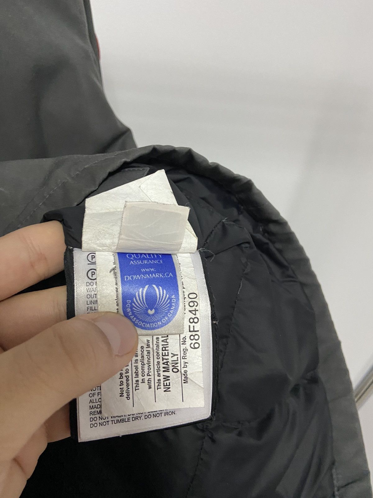 Canada Goose Canada goose Victoria jacket parka patch small logo womans Size XXS / US 00 / IT 34 - 9 Thumbnail