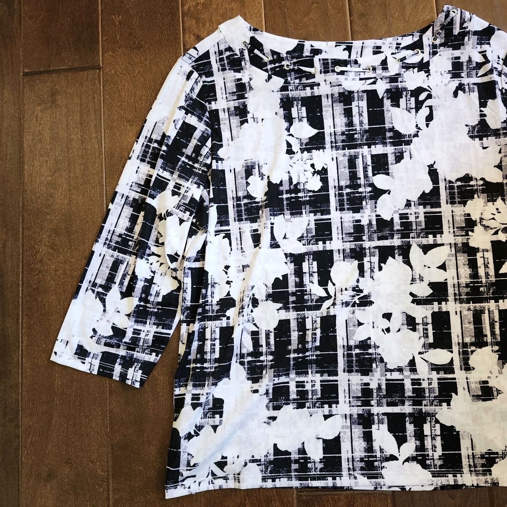 Ellen Tracy Ellen Tracy Blouse Womens XL Women Abstract Floral NWT Size Size XL / US 12-14 / IT 48-50 - 2 Thumbnail