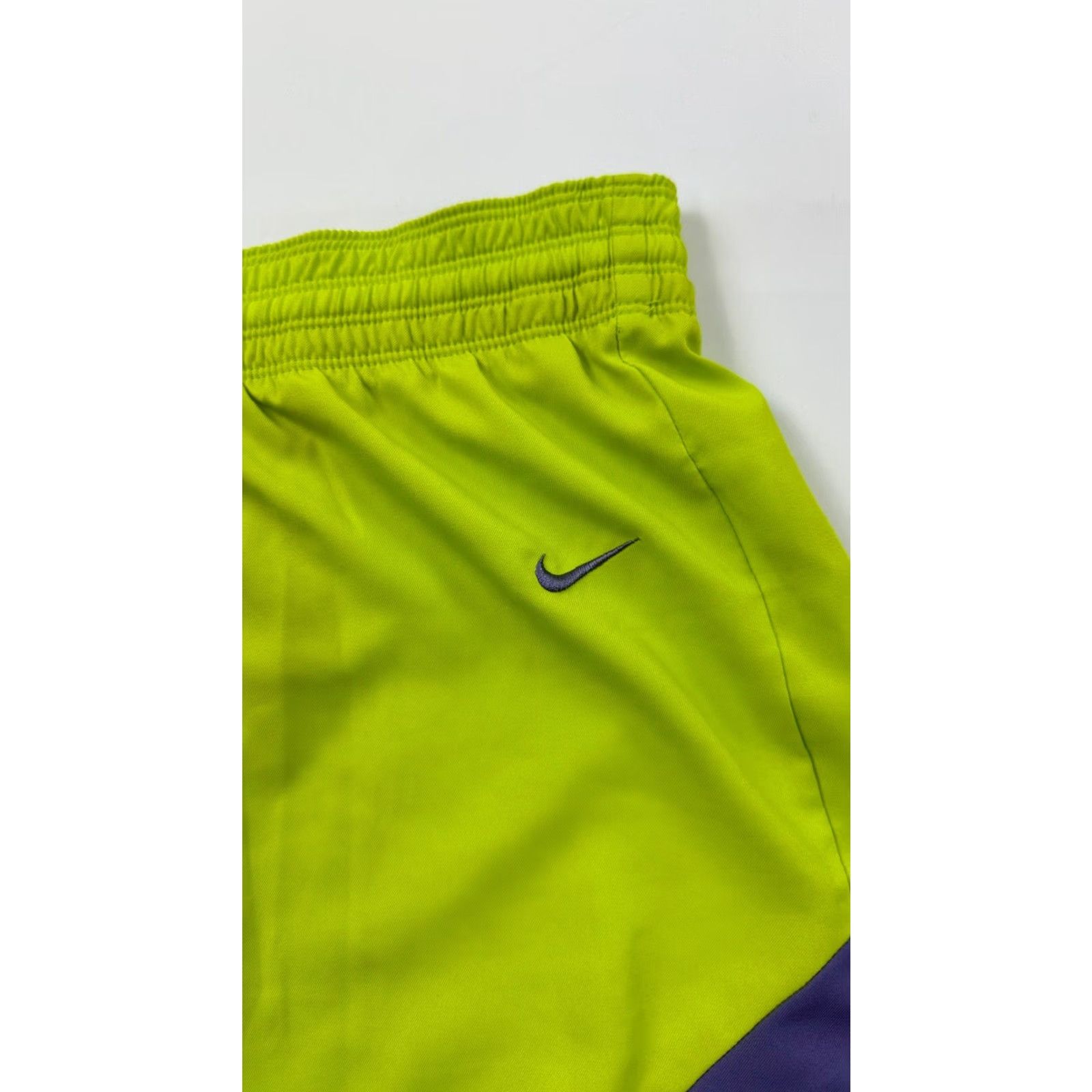 Nike VINTAGE Nike Running Shorts Women’s S Green 453257-390 Size 28" / US 6 / IT 42 - 3 Thumbnail