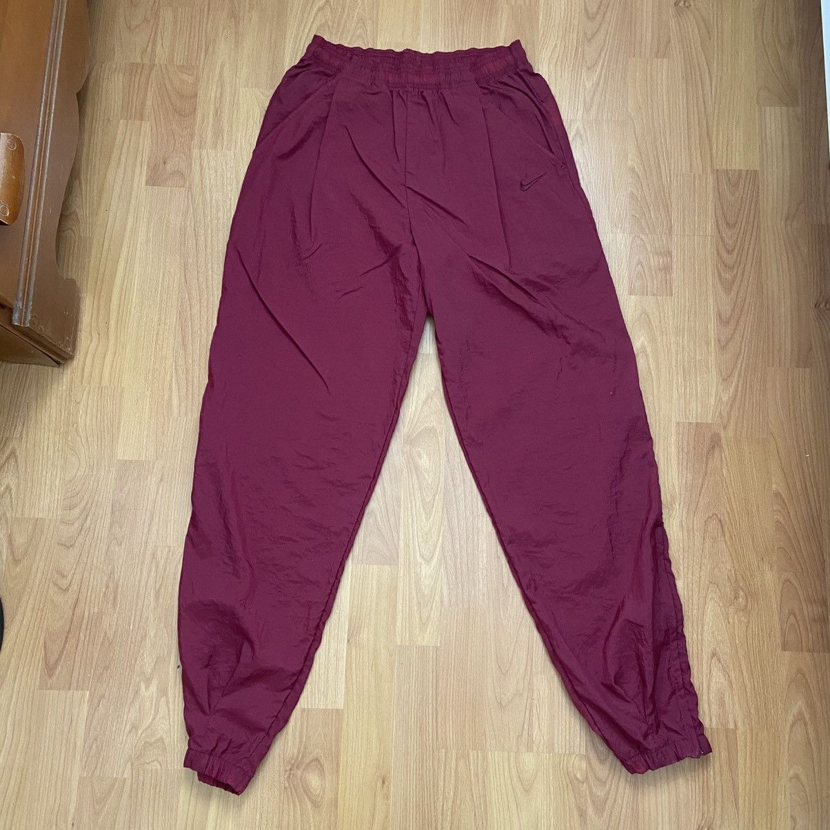 Nike Nike Vintage 90s Maroon Nylon Windbreaker Pants Men’s Medium Size US 32 / EU 48 - 1 Thumbnail