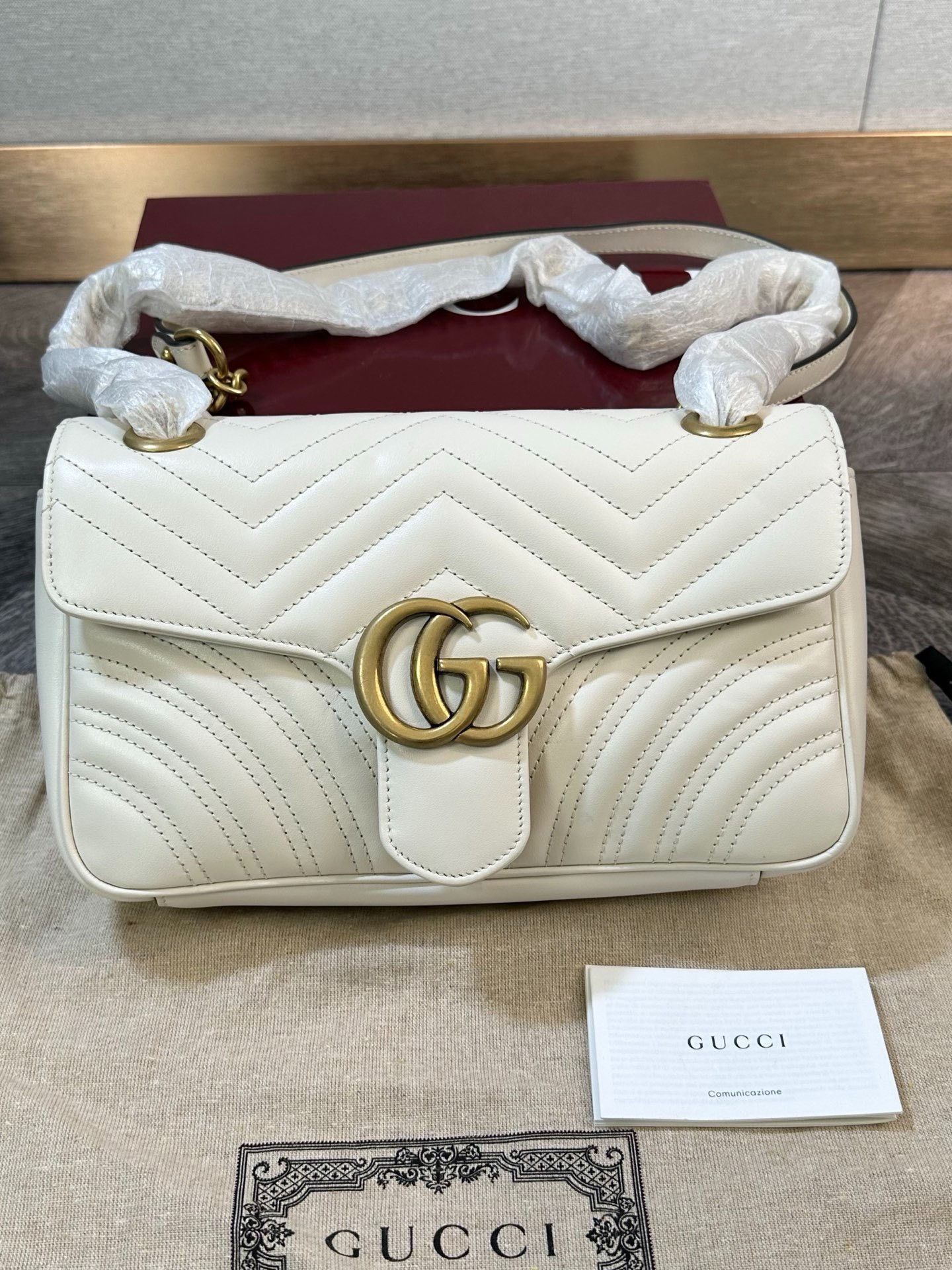Gucci Gucci Marmont 26 Leather Chain Bag Size ONE SIZE - 1 Thumbnail