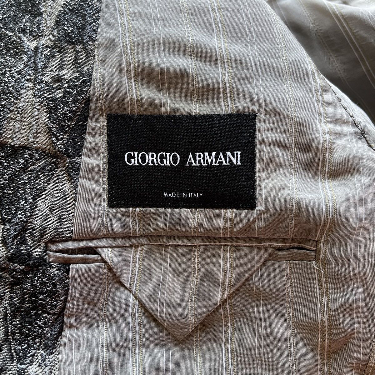 Giorgio Armani Giorgio Armani 17 FW Runway Jacquard Quilted Double Jacket Size 46R - 11 Thumbnail