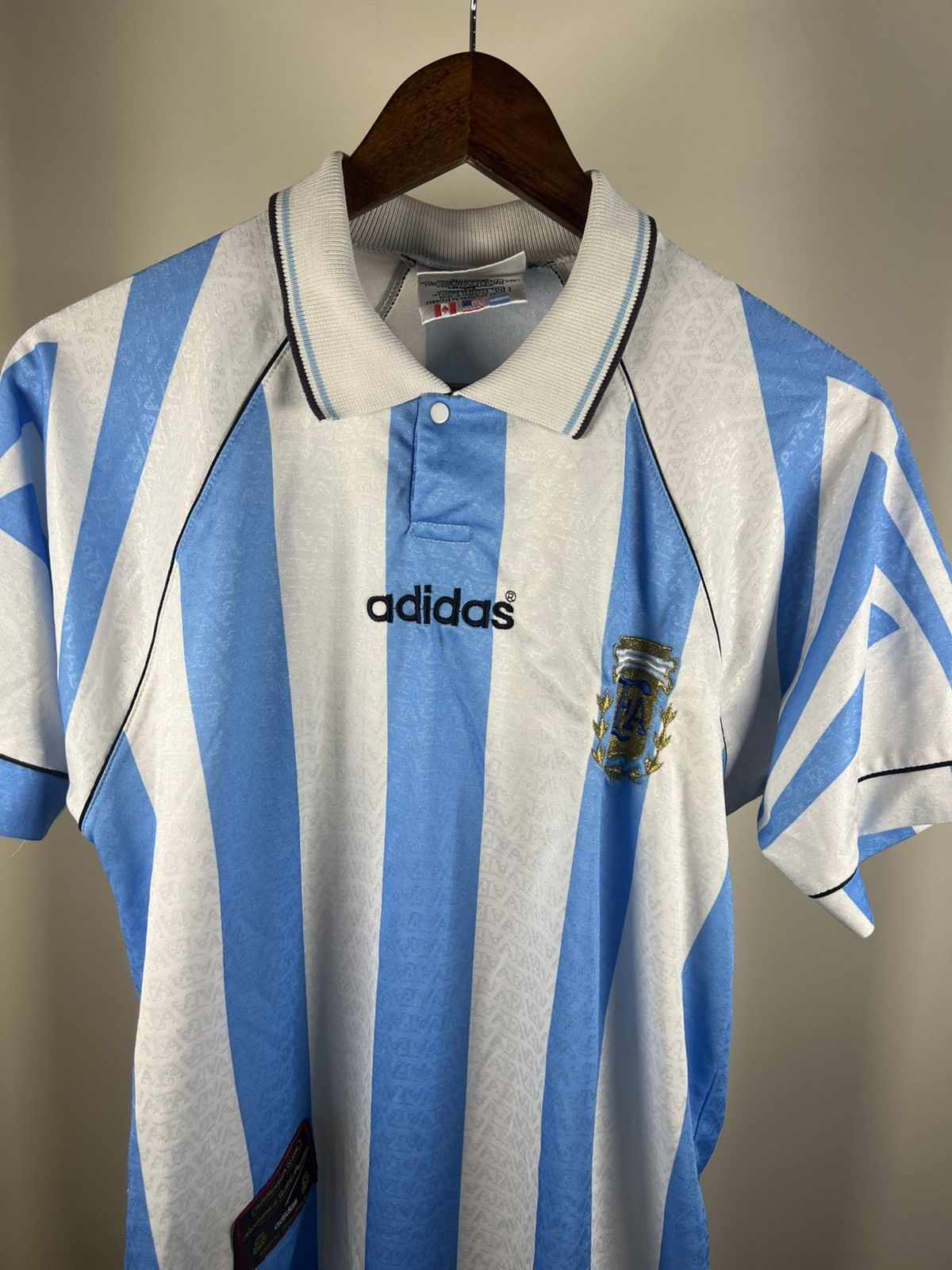 Adidas 1995/96 ARGENTINA HOME SHIRT ADIDAS Size US XS / EU 42 / 0 - 2 Thumbnail