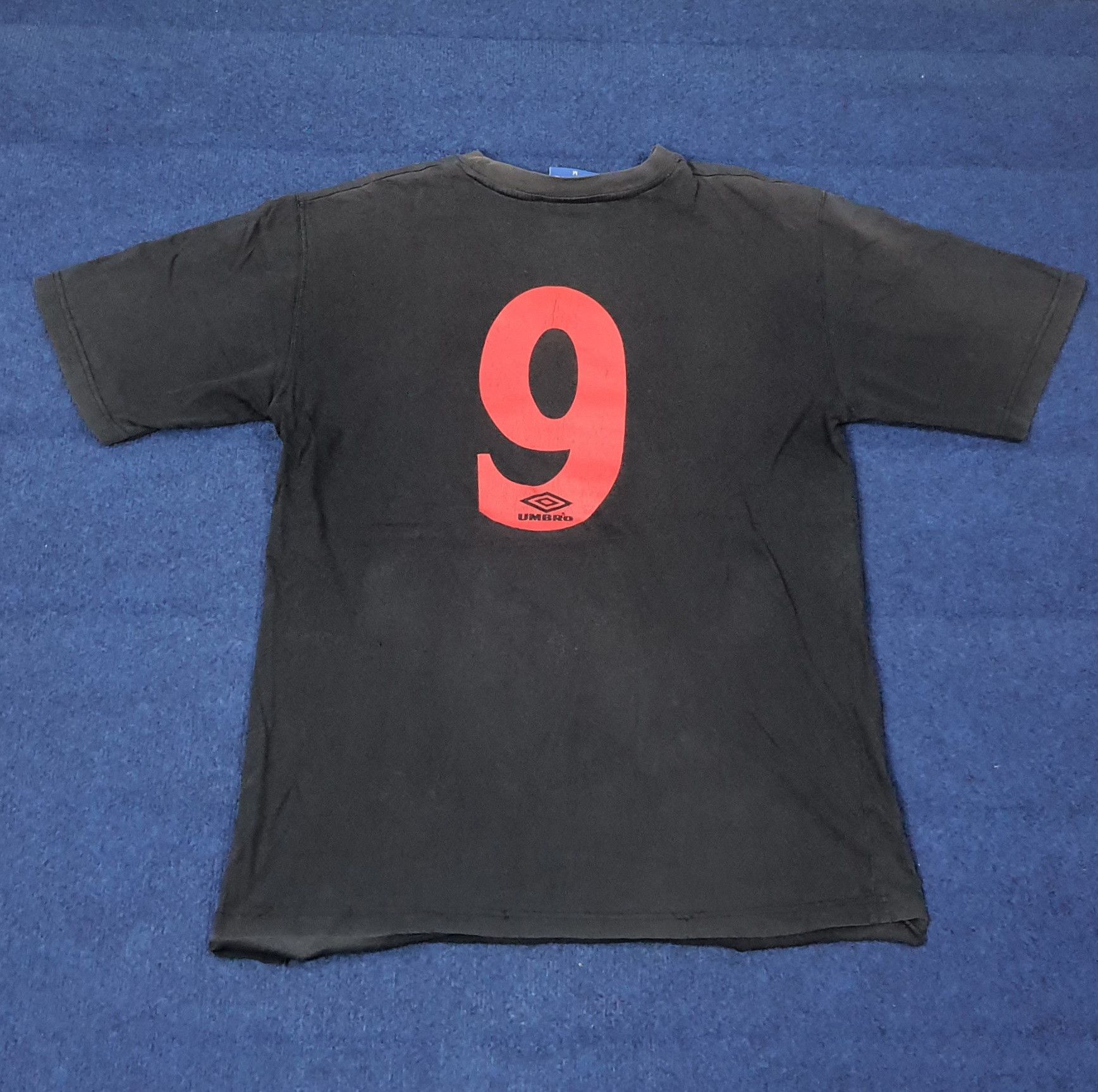Umbro Vintage Umbro England Alan Shearer Soccer Tshirt C259N64 Size US L / EU 52-54 / 3 - 3 Thumbnail