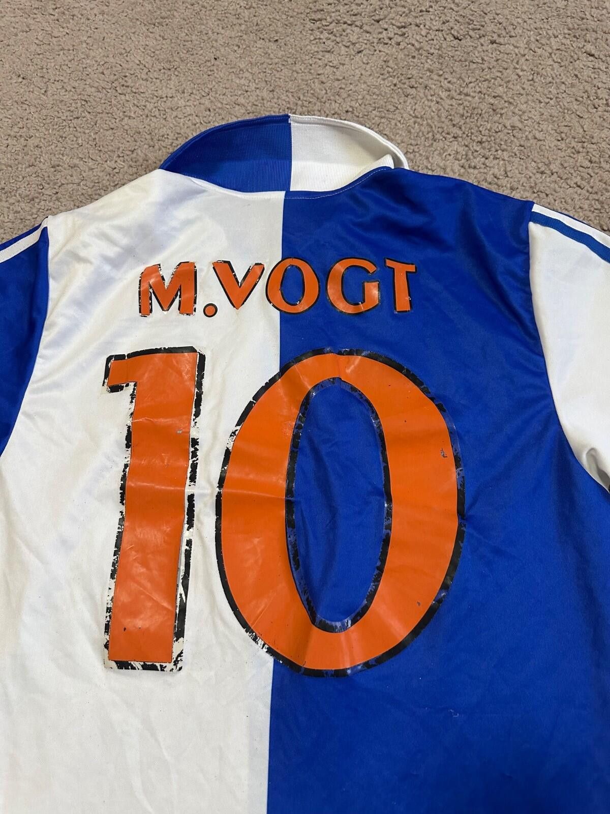 Adidas #10 V.VOGT Grasshopper FC 2002 Football Shirt Soccer Adidas Size US S / EU 44-46 / 1 - 7 Thumbnail
