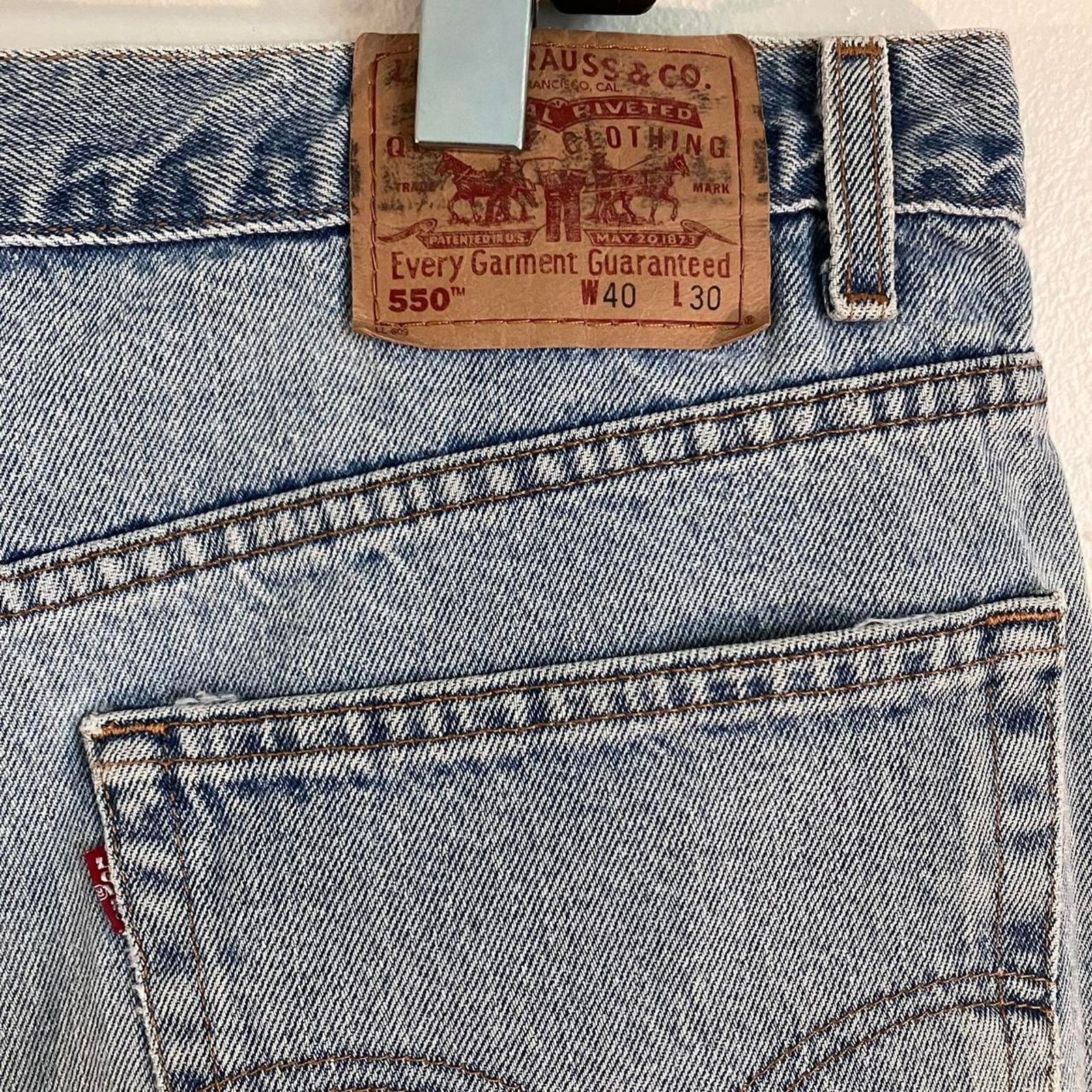 Levi's × Vintage Vintage 90s Levi’s Jeans Light Wash 550 Denim Baggy Size US 40 / EU 56 - 6 Thumbnail