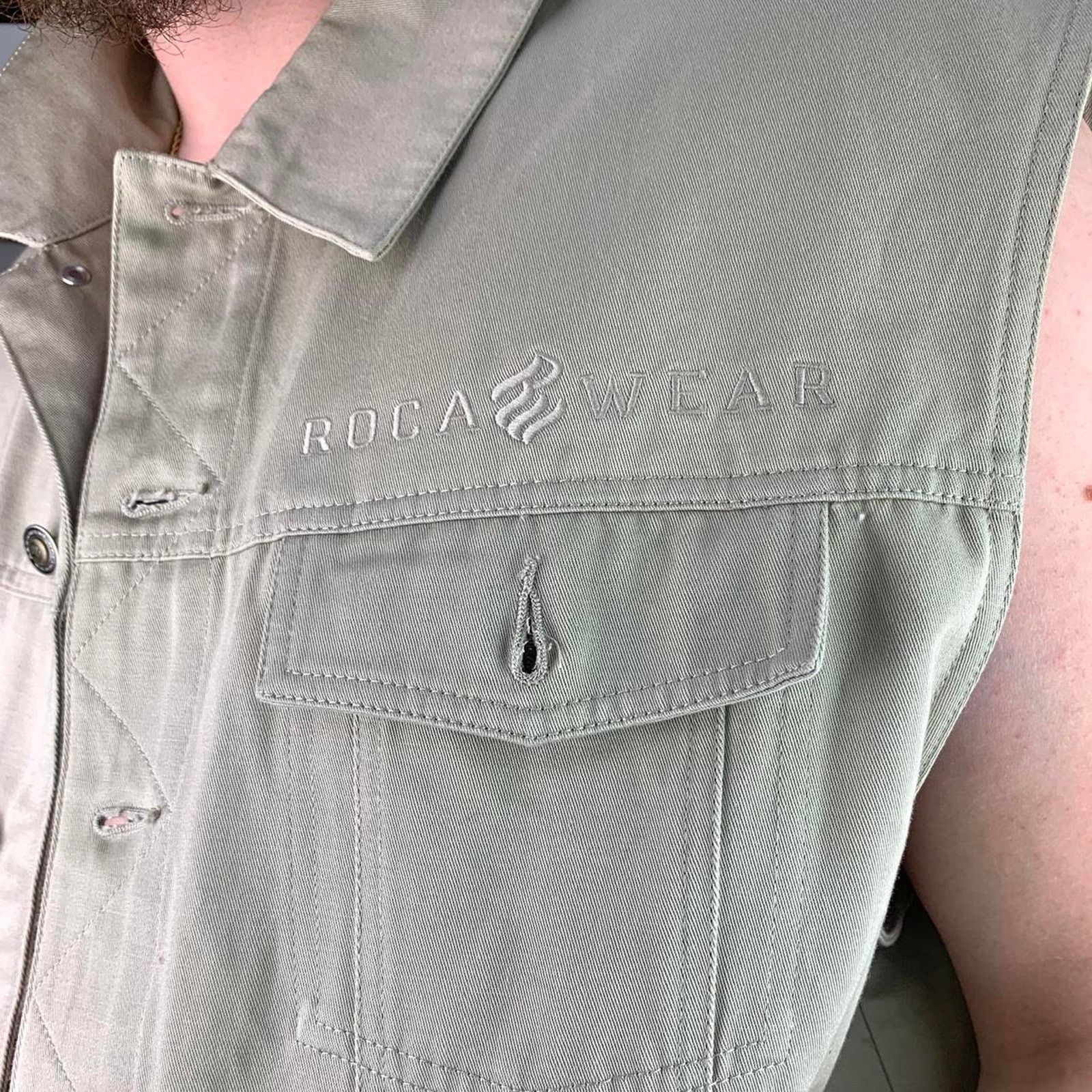 Rocawear × Vintage Vintage 90s RocaWear Embroidered Vest Size US XL / EU 56 / 4 - 2 Thumbnail
