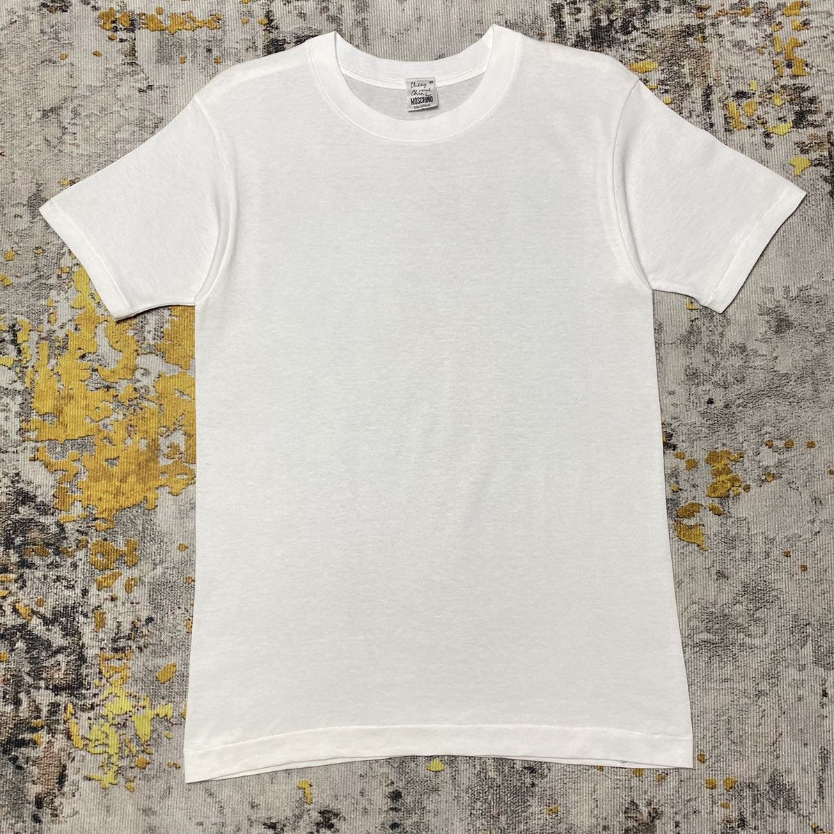 Moschino × Vintage Vintage Moschino Plain Shirt Moschino Underwear Size US S / EU 44-46 / 1 - 1 Thumbnail