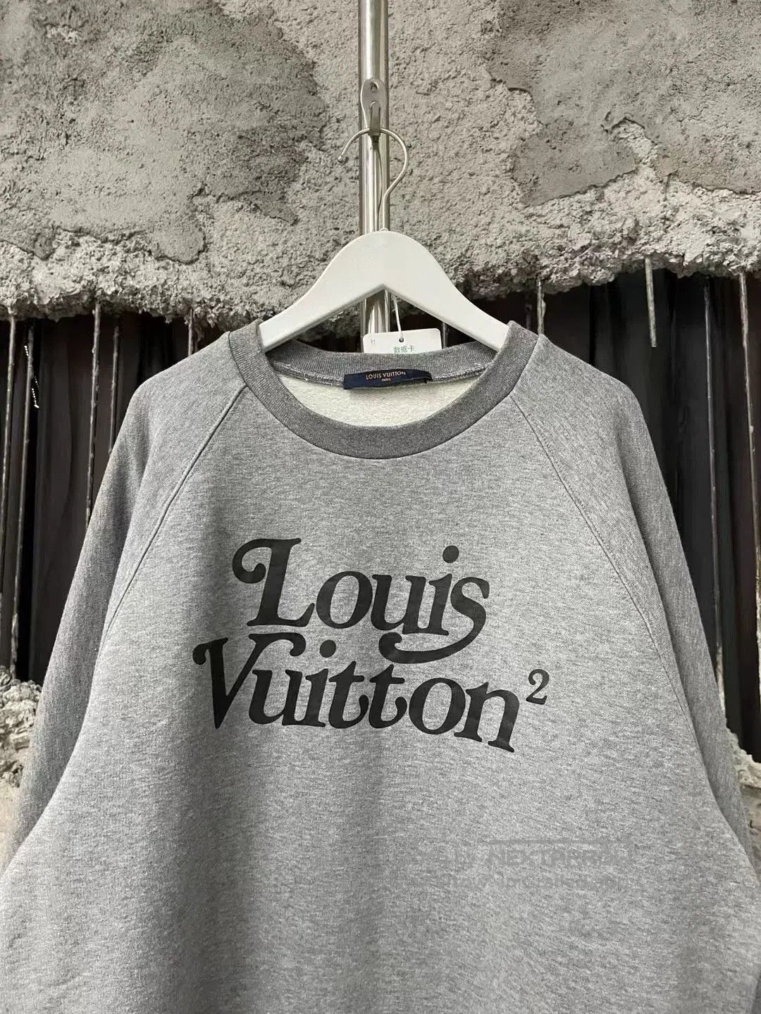 Louis Vuitton Louis Vuitton Nigo Square Print Sweatshirt. Size US L / EU 52-54 / 3 - 3 Thumbnail