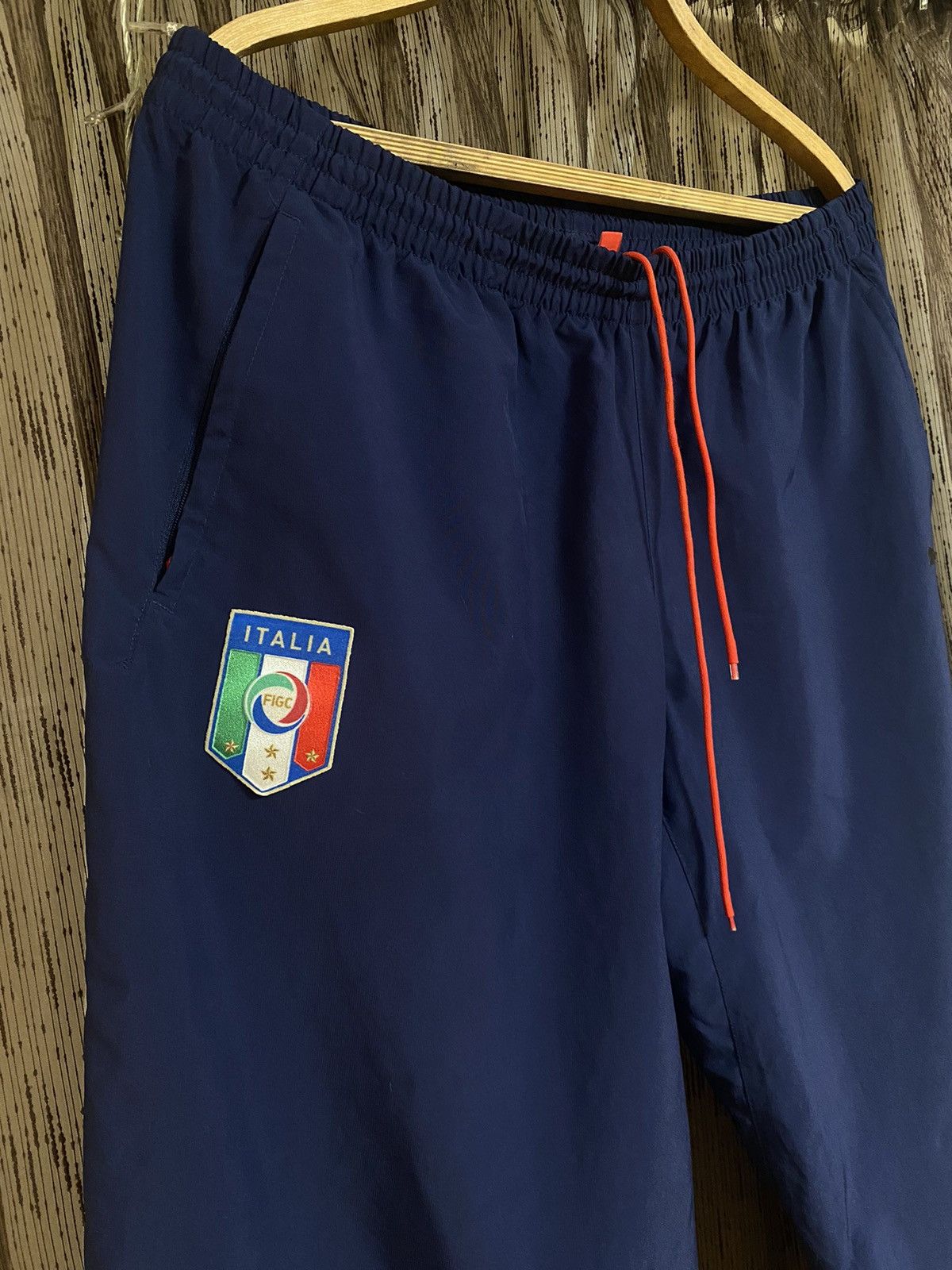 Puma × Vintage Vintage Puma Soccer Navy Pants Italy Baggy Track Bottoms Size US 36 / EU 52 - 9 Thumbnail