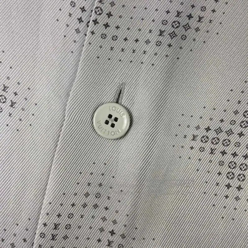 Louis Vuitton Louis Vuitton Light Gray Silk Women's Jacket . Size L / US 10 / IT 46 - 3 Thumbnail