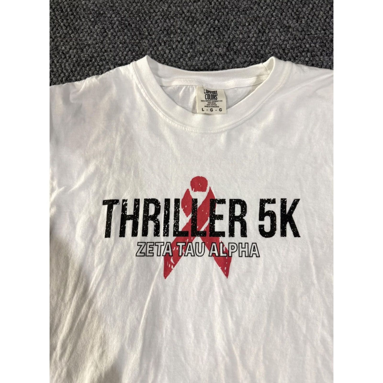 Comfort Colors Comfort Colors Shirt Womens L White Thriller 5K Zeta Tau Alpha Tee Top Running & Jogging Greek Life Breast Cancer Awareness Womens Size L / US 10 / IT 46 - 4 Thumbnail