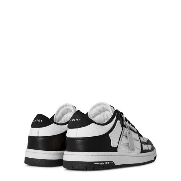 o1g2r1mq0324 Low Top Trainers in Black & White