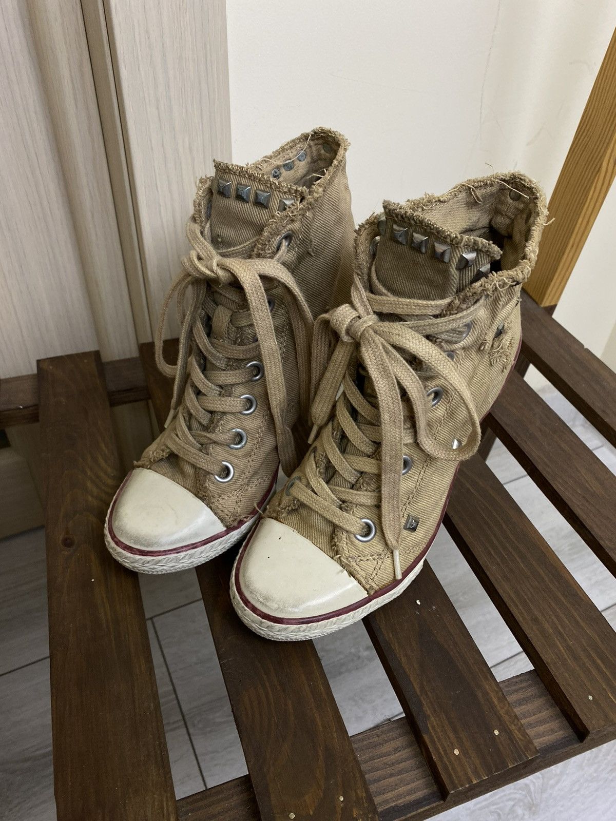 ASH Vintage Ash High studded Heels distressed Sneakers Trainers Size US 6 / IT 36 - 3 Thumbnail