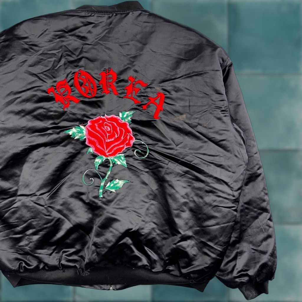 Vintage VINTAGE Satin Korea Rose Band Jacket XL USA Bomber Jacket Black Men Size US XL / EU 56 / 4 - 1 Thumbnail