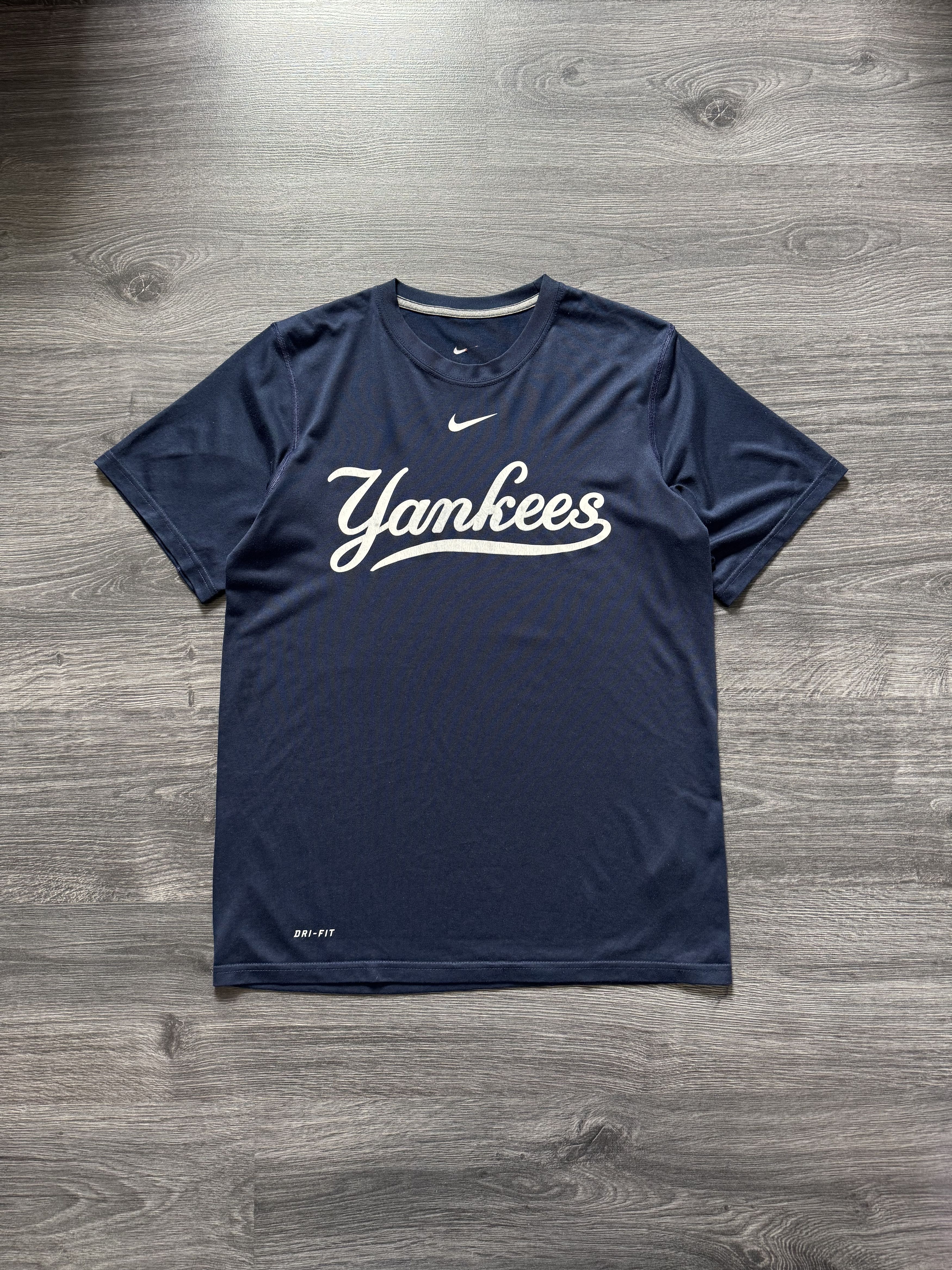 Nike Vintage Nike Yankees t shirt Size US M / EU 48-50 / 2 - 1 Thumbnail