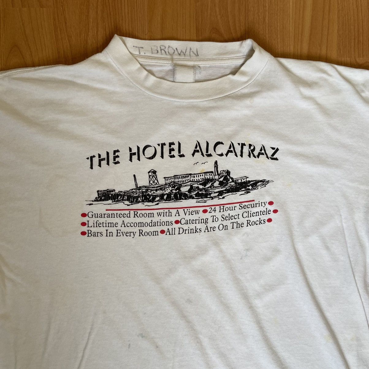 Image of Vintage Alcatraz Distressed Tourist T-Shirt Men’S XL in White/Black, Men's