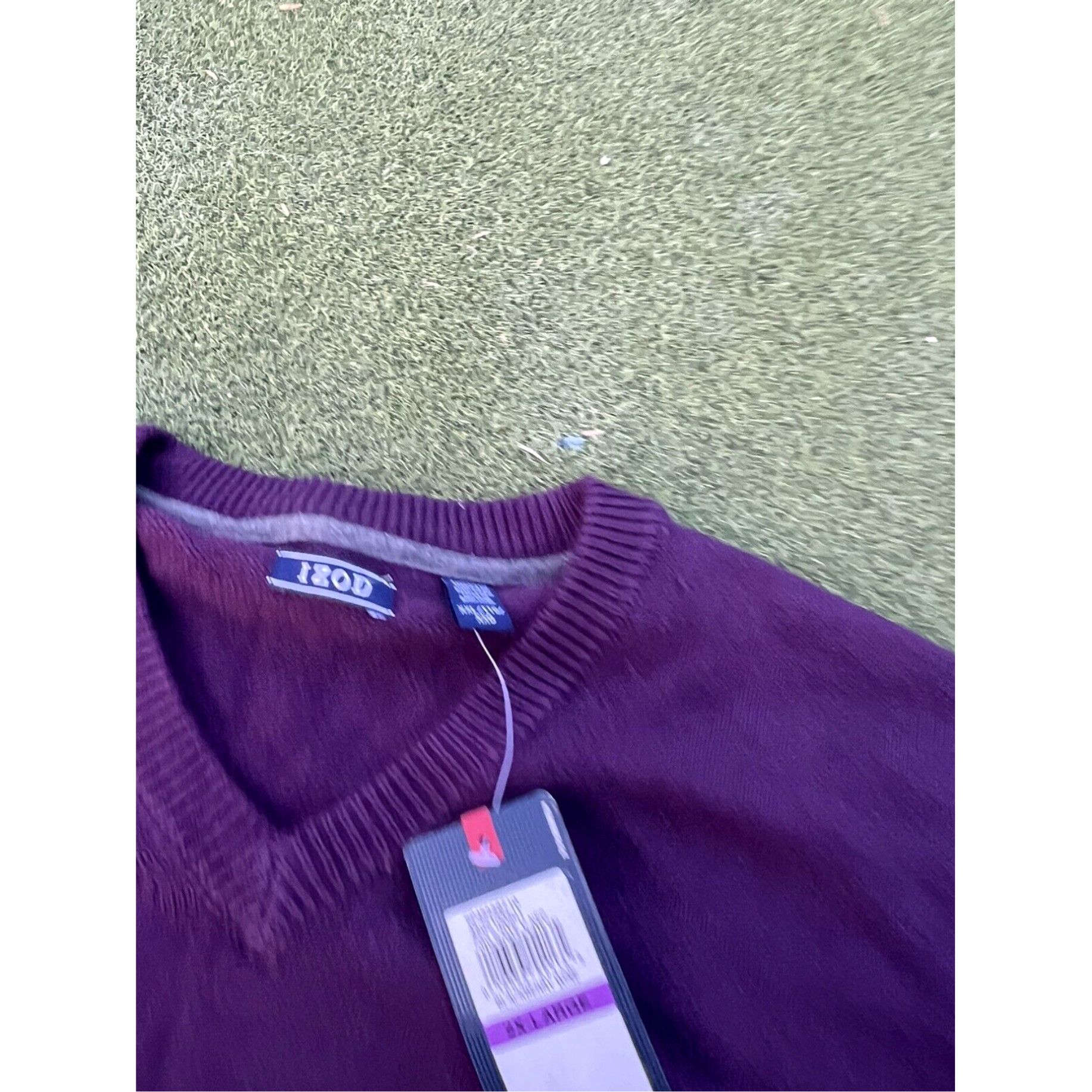 Izod Izod Men's Size 2XL Classic Fit V-Neck Sweater - Purple (BlackBerry Wine) - NEW Size US XXL / EU 58 / 5 - 5 Thumbnail
