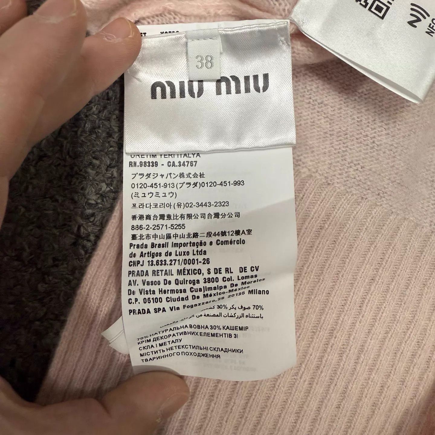 Miu Miu MIU MIU Pink Crystal Studded Cashmere Knit Cardigan Size XS / US 0-2 / IT 36-38 - 4 Thumbnail
