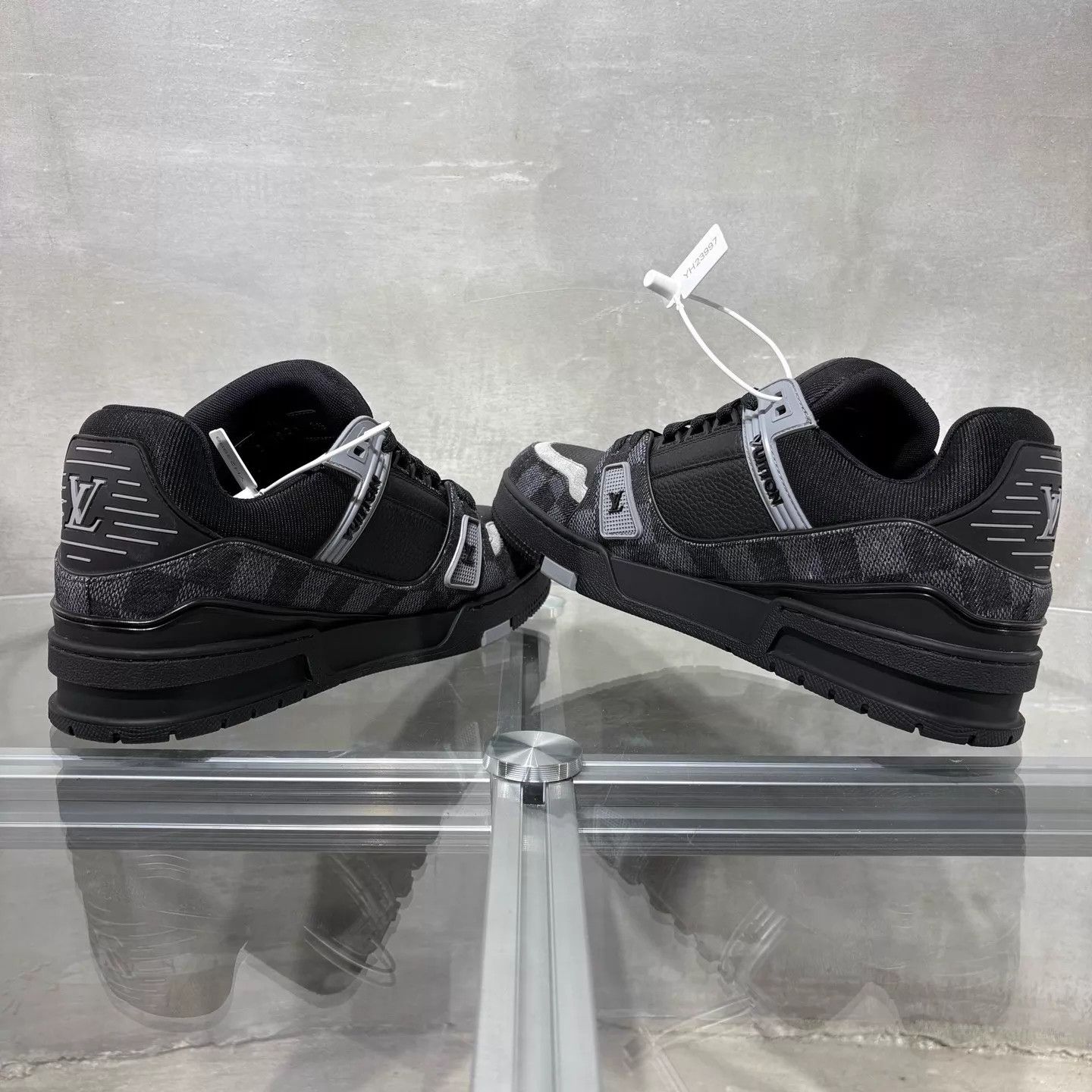 Louis Vuitton LV Trainer Black Monogram Denim New UK7.5 (41.5) Size US 8.5 / EU 41-42 - 5 Thumbnail