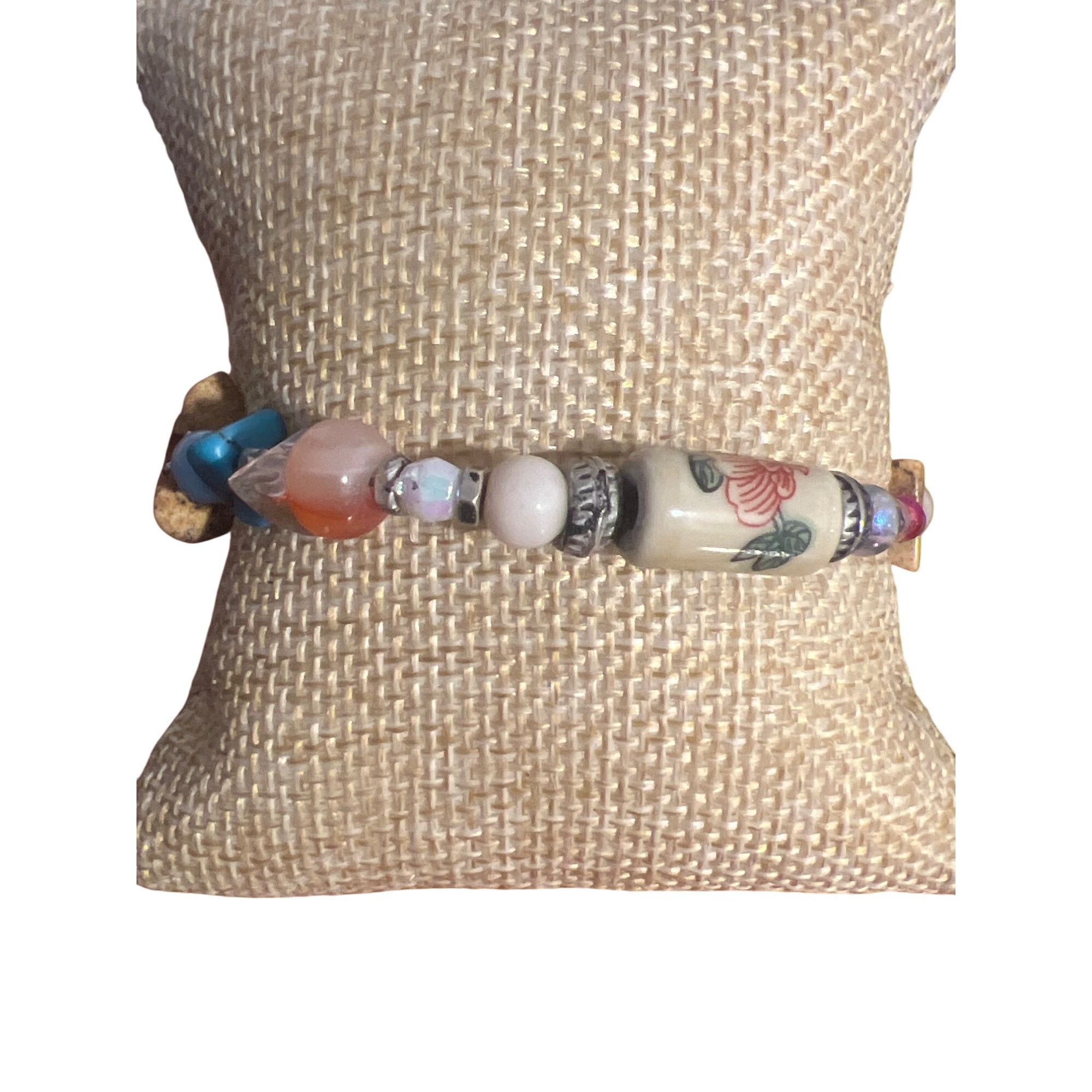 Other Multicolor Beaded Bracelet Memory Floral Chinese Script Desi Size ONE SIZE - 4 Thumbnail