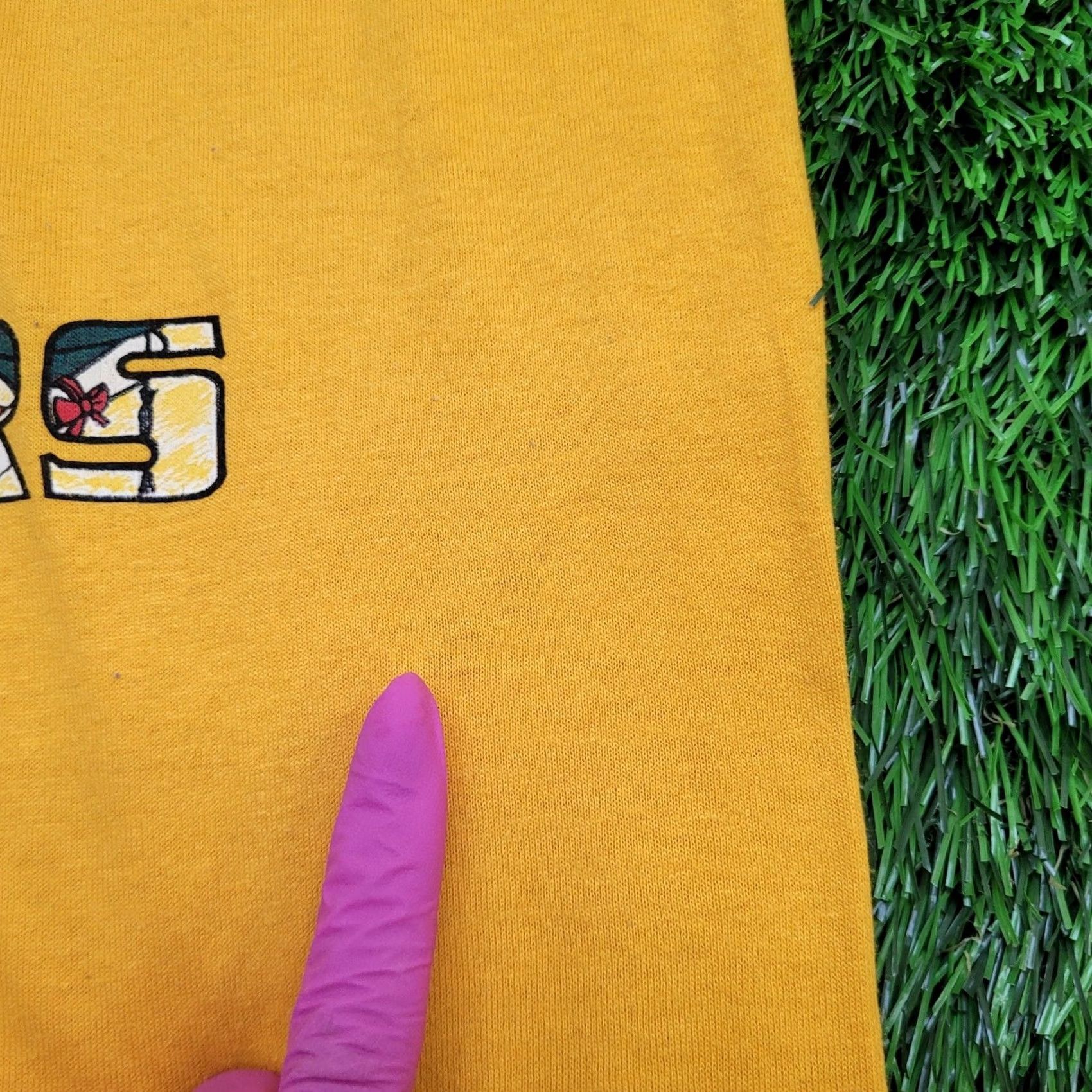 Vintage VINTAGE Teachers Day Shirt Womens S/M Yellow 1990S Crew Neck Graphic Tee Casual Short Sleeve Size M / US 6-8 / IT 42-44 - 4 Thumbnail