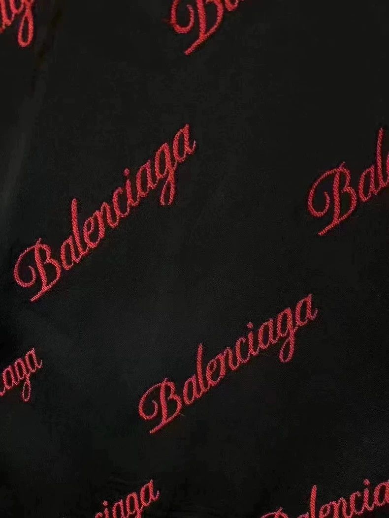Balenciaga Balenciaga size 36 Bullet Screen Letter LOGO Silk Shirt Size US XS / EU 42 / 0 - 3 Thumbnail