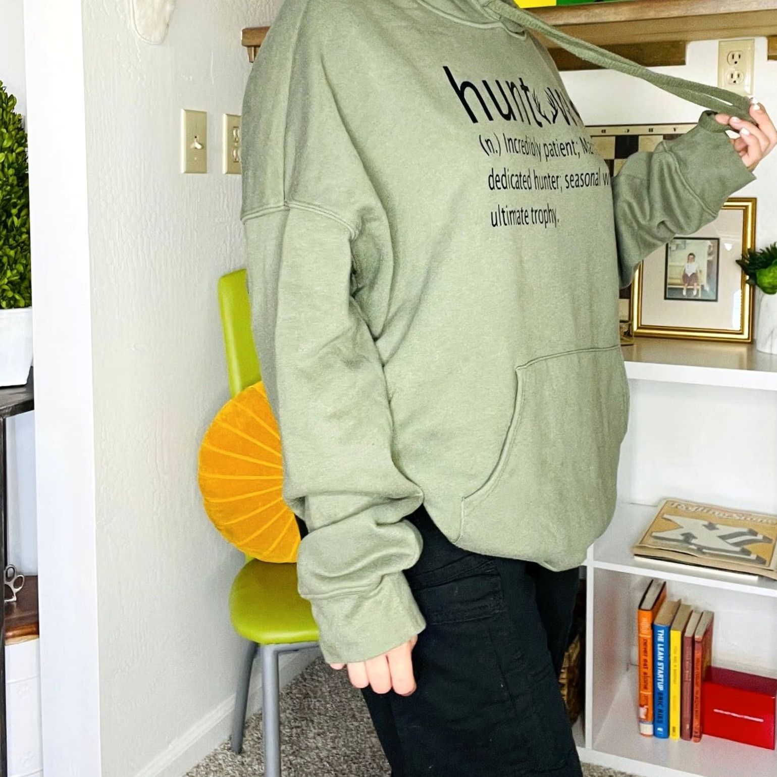 Vintage VINTAGE Womens Green Soft Huntwife Hunting Sweatshirt Hoodie L Womens Sweatshirt Hoodie Green Huntwife 90s Retro Mens? Womens Size L / US 10 / IT 46 - 2 Thumbnail