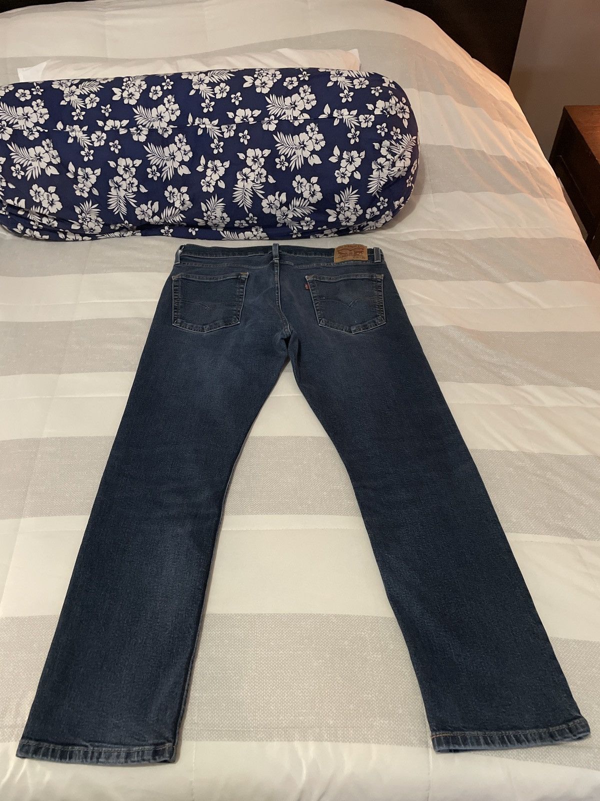 Levi's Levi’s Straight leg 513 Original Jeans - VERY GENTLY USED! Size US 36 / EU 52 - 4 Thumbnail