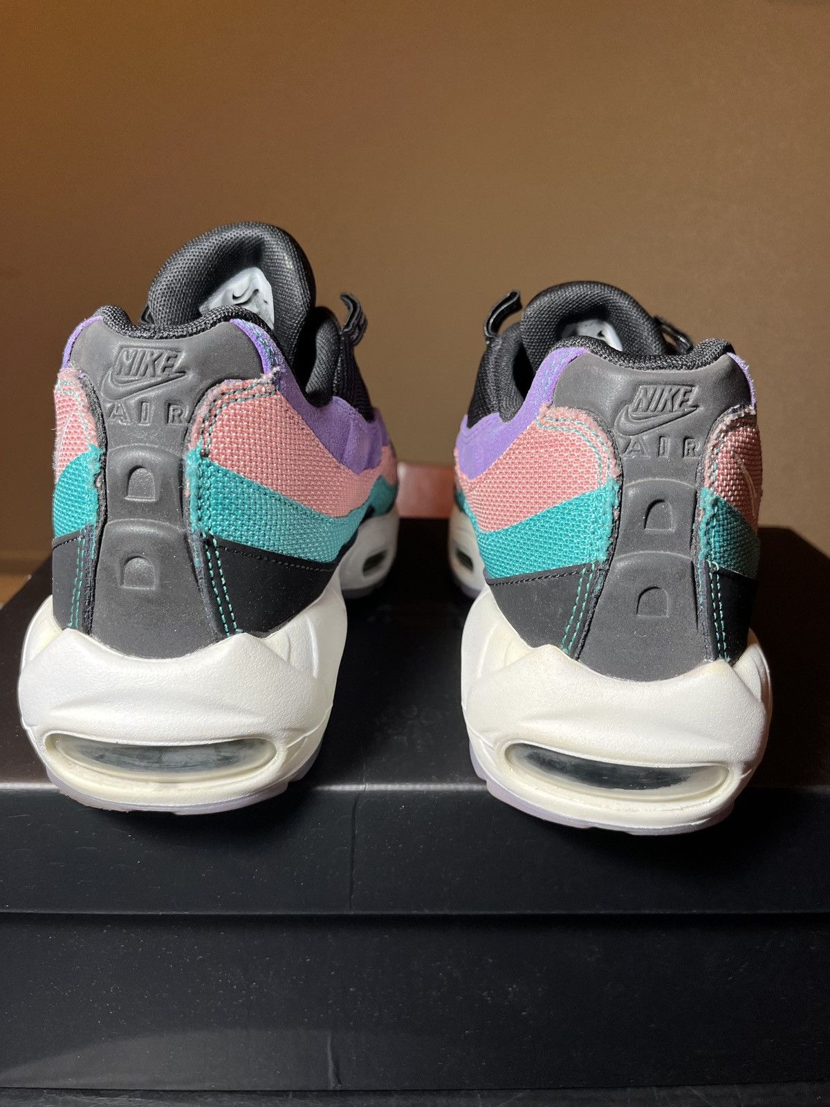 Nike Size 8.5 - Nike Air Max 95 Have A Nike Day 📦FAST SHIPPING📦 Size US 8.5 / EU 41-42 - 4 Thumbnail