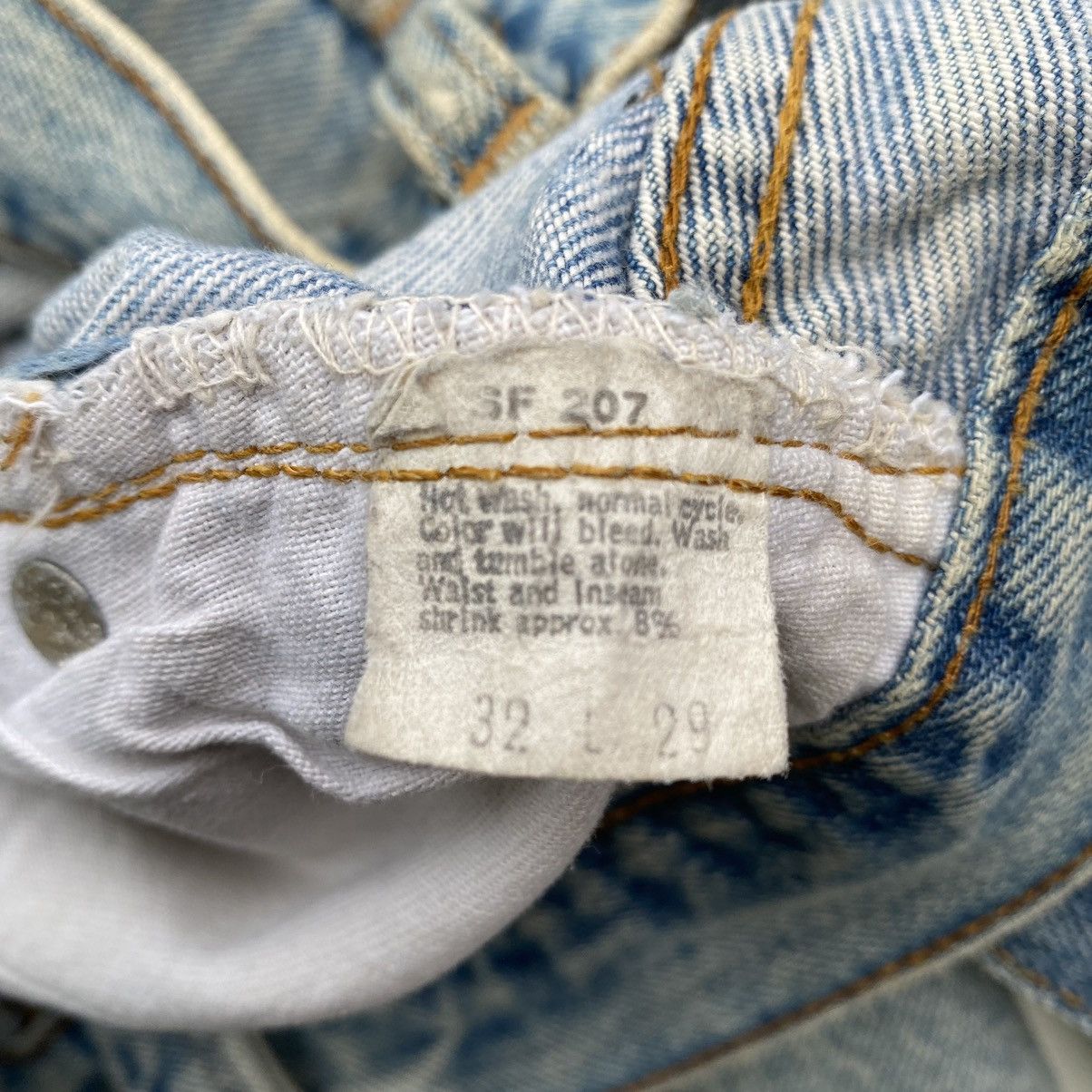 Levi's Vintage Clothing 85’ Button No 6 distressed jeans LV005 Size US 31 - 12 Thumbnail