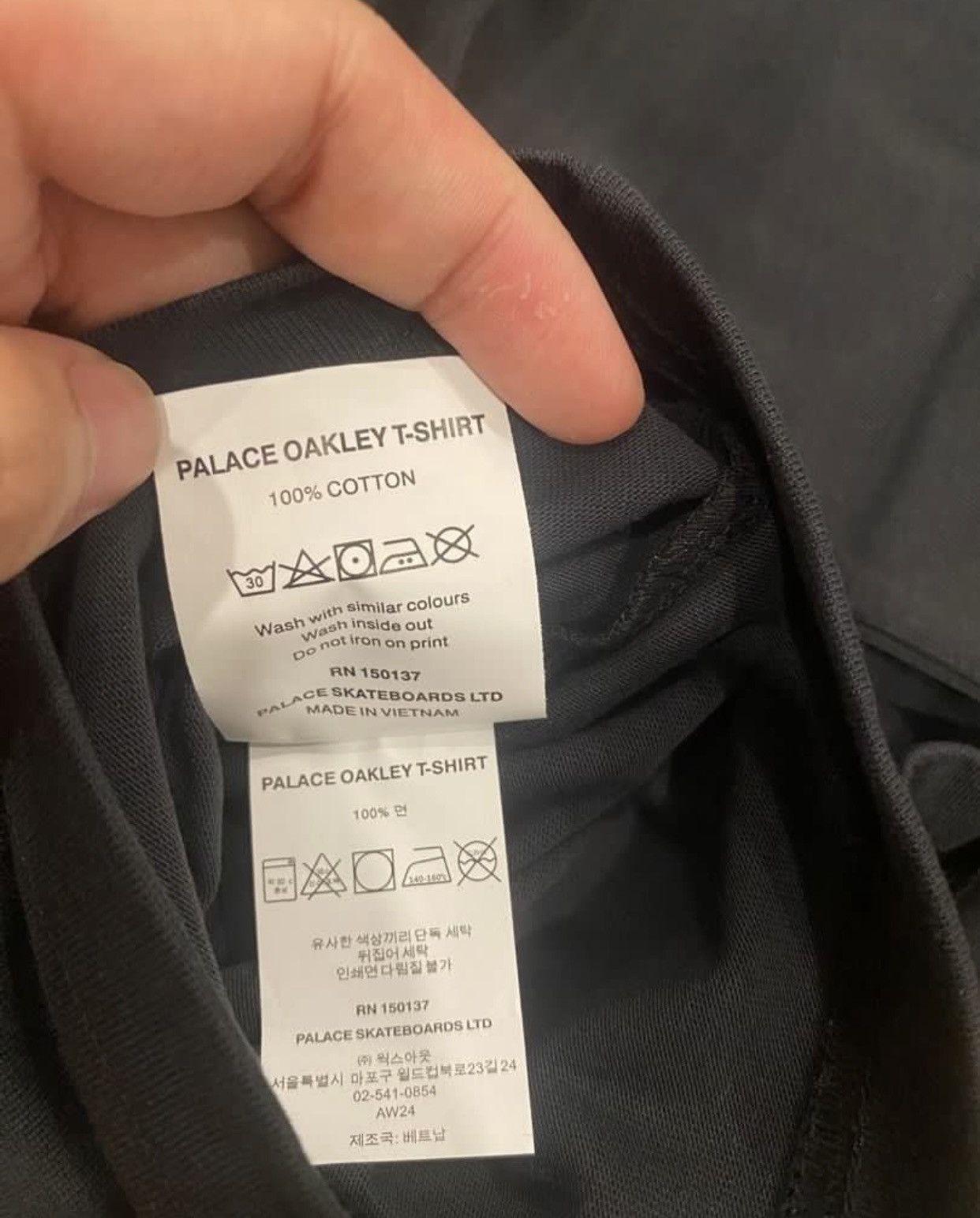 Oakley × Palace Palace oakley shirt Size US XL / EU 56 / 4 - 6 Thumbnail