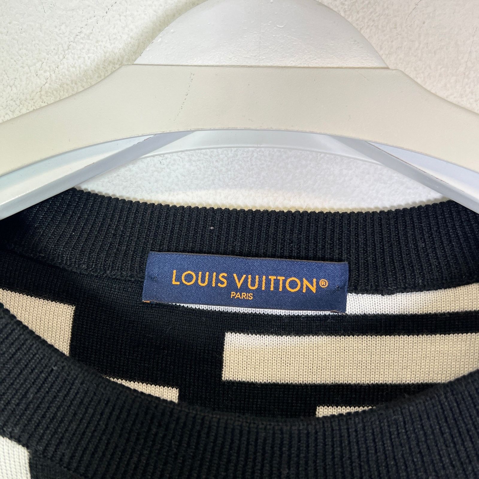 Louis Vuitton Louis Vuitton Geometric Fire Tree Monogram Sweater Size US XL / EU 56 / 4 - 4 Thumbnail