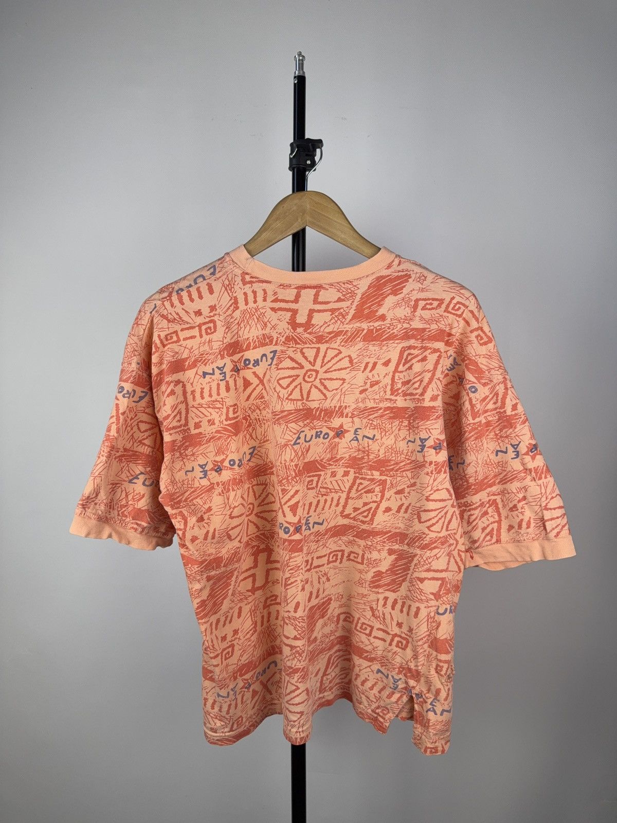 Japanese Brand × Vintage Vintage 80s European Monogram Japanese Art print T shirt Size US S / EU 44-46 / 1 - 7 Thumbnail